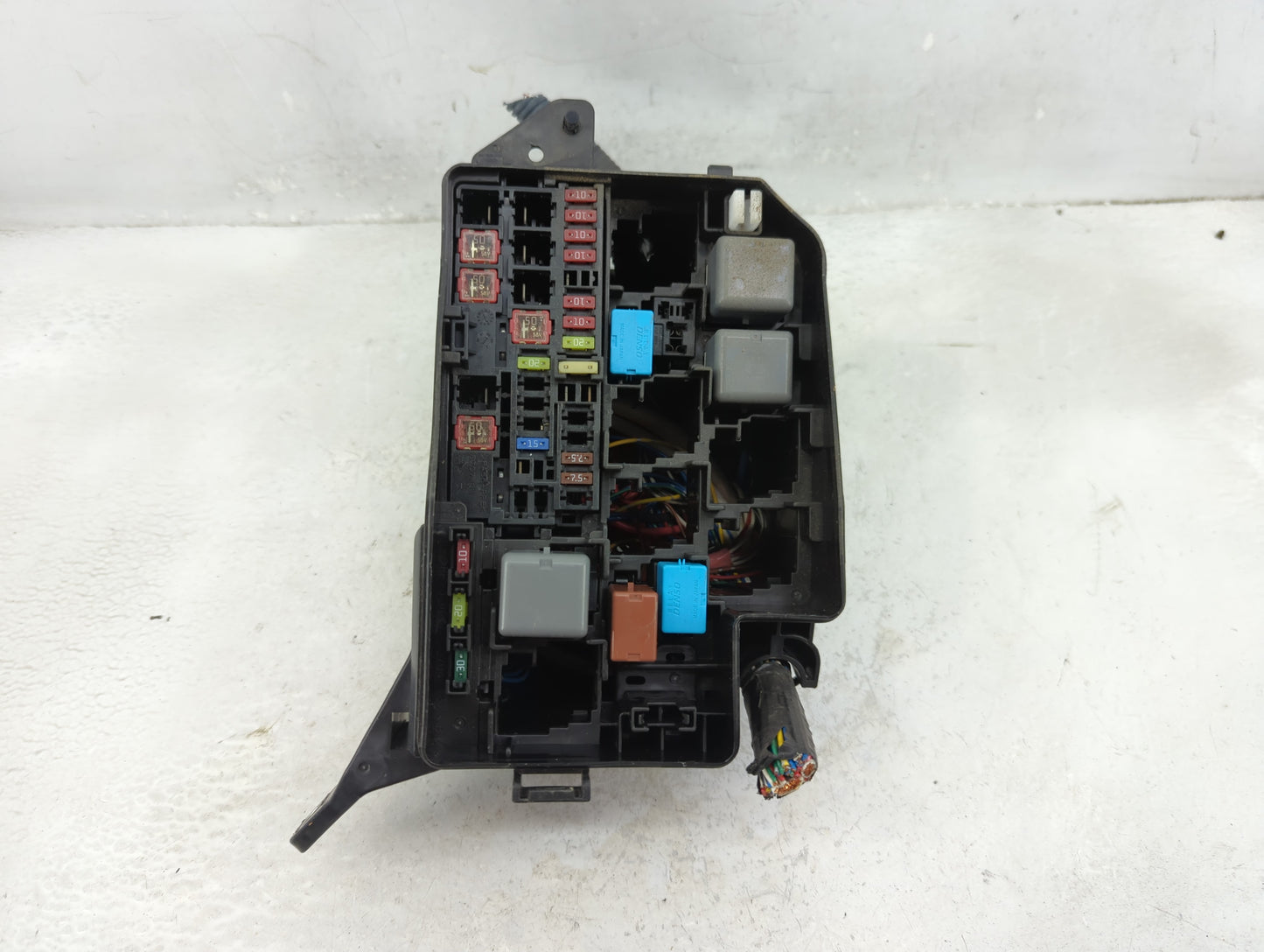 2006-2012 Toyota Rav4 Fusebox Fuse Box Panel Relay Module P/N:82662-42210 Fits Fits 2006 2007 2008 2009 2010 2011 2012 OEM U