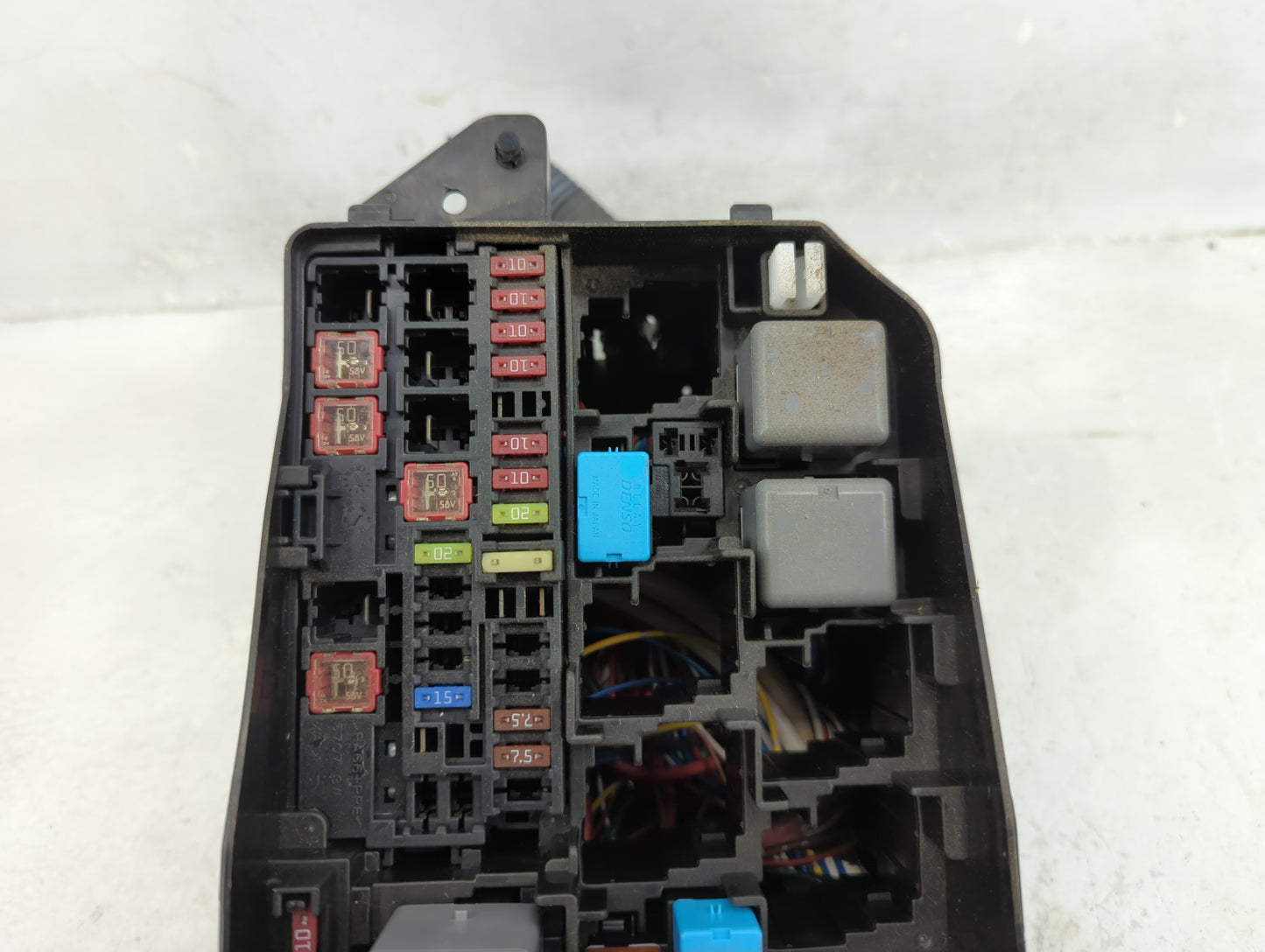 2006-2012 Toyota Rav4 Fusebox Fuse Box Panel Relay Module P/N:82662-42210 Fits Fits 2006 2007 2008 2009 2010 2011 2012 OEM U