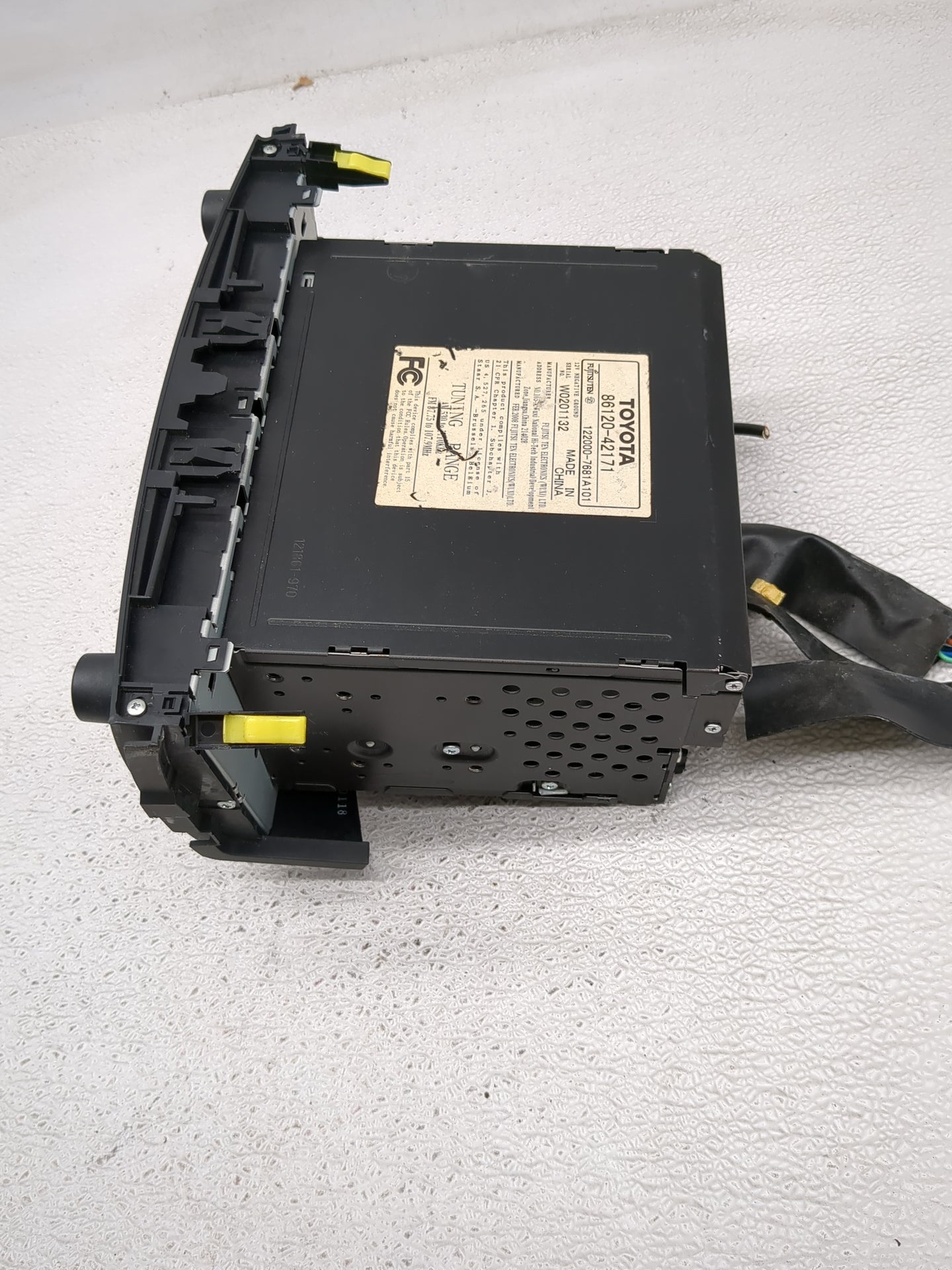 2006-2008 Toyota Rav4 Radio AM FM Cd Player Receiver Replacement P/N:86120-42171 Fits Fits 2006 2007 2008 OEM Used Auto Part