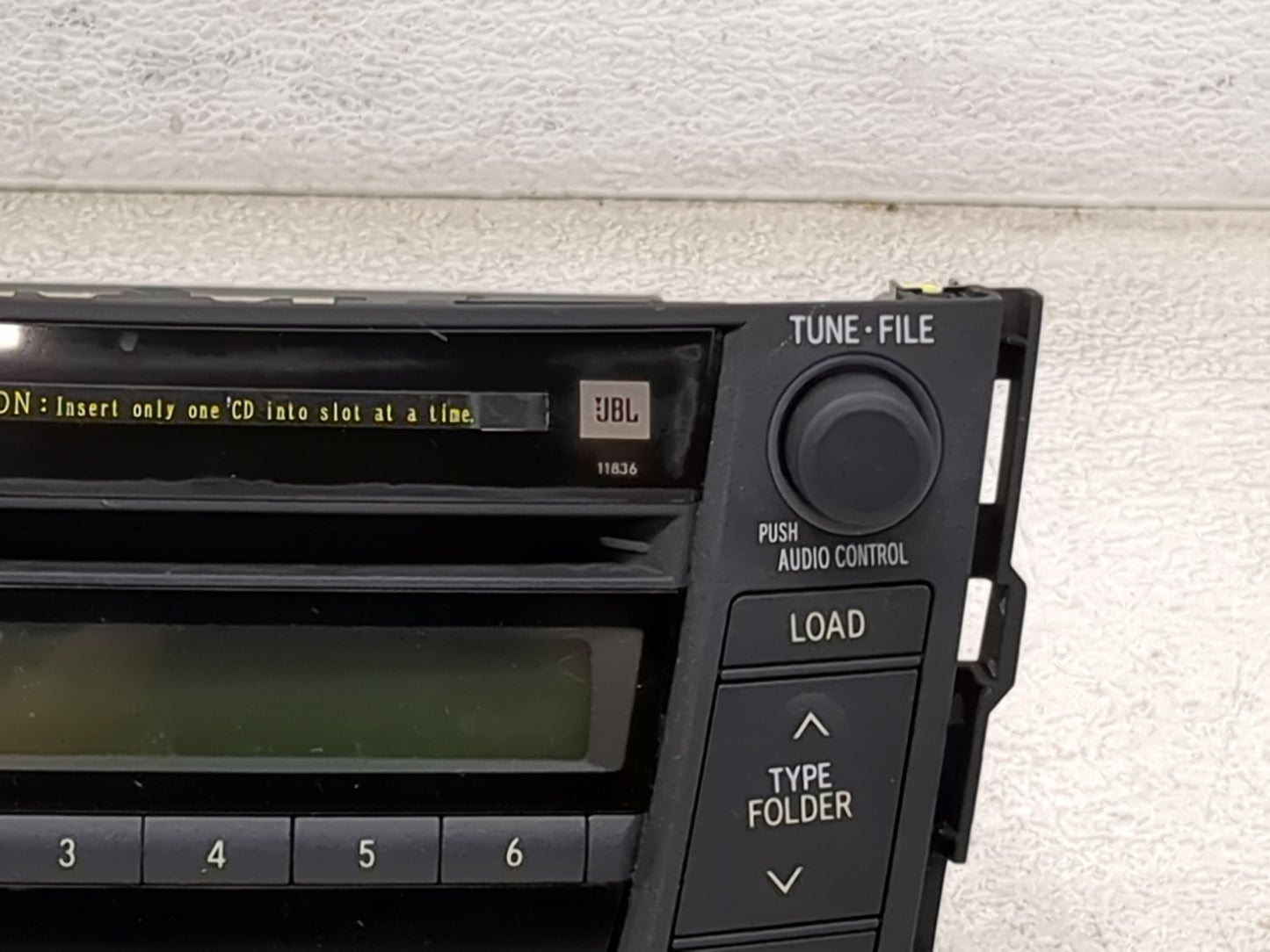 2007-2008 Toyota Rav4 Radio AM FM Cd Player Receiver Replacement P/N:86120-42182 122000-76920101 Fits Fits 2007 2008 OEM Use