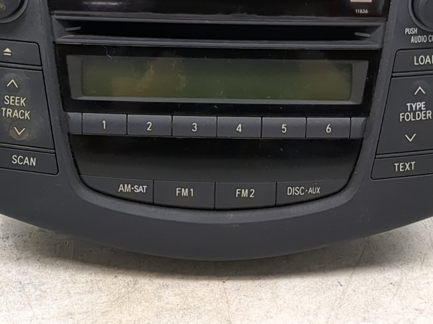 2007-2008 Toyota Rav4 Radio AM FM Cd Player Receiver Replacement P/N:86120-42182 122000-76920101 Fits Fits 2007 2008 OEM Use