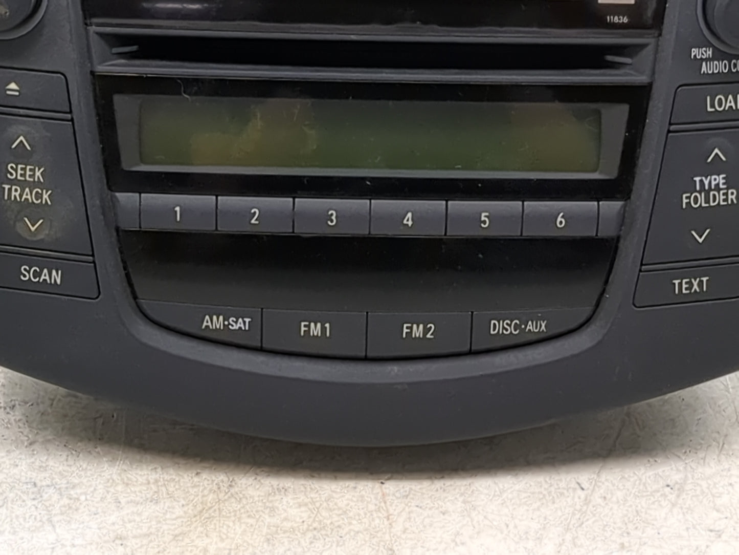 2007-2008 Toyota Rav4 Radio AM FM Cd Player Receiver Replacement P/N:86120-42182 122000-76920101 Fits Fits 2007 2008 OEM Use