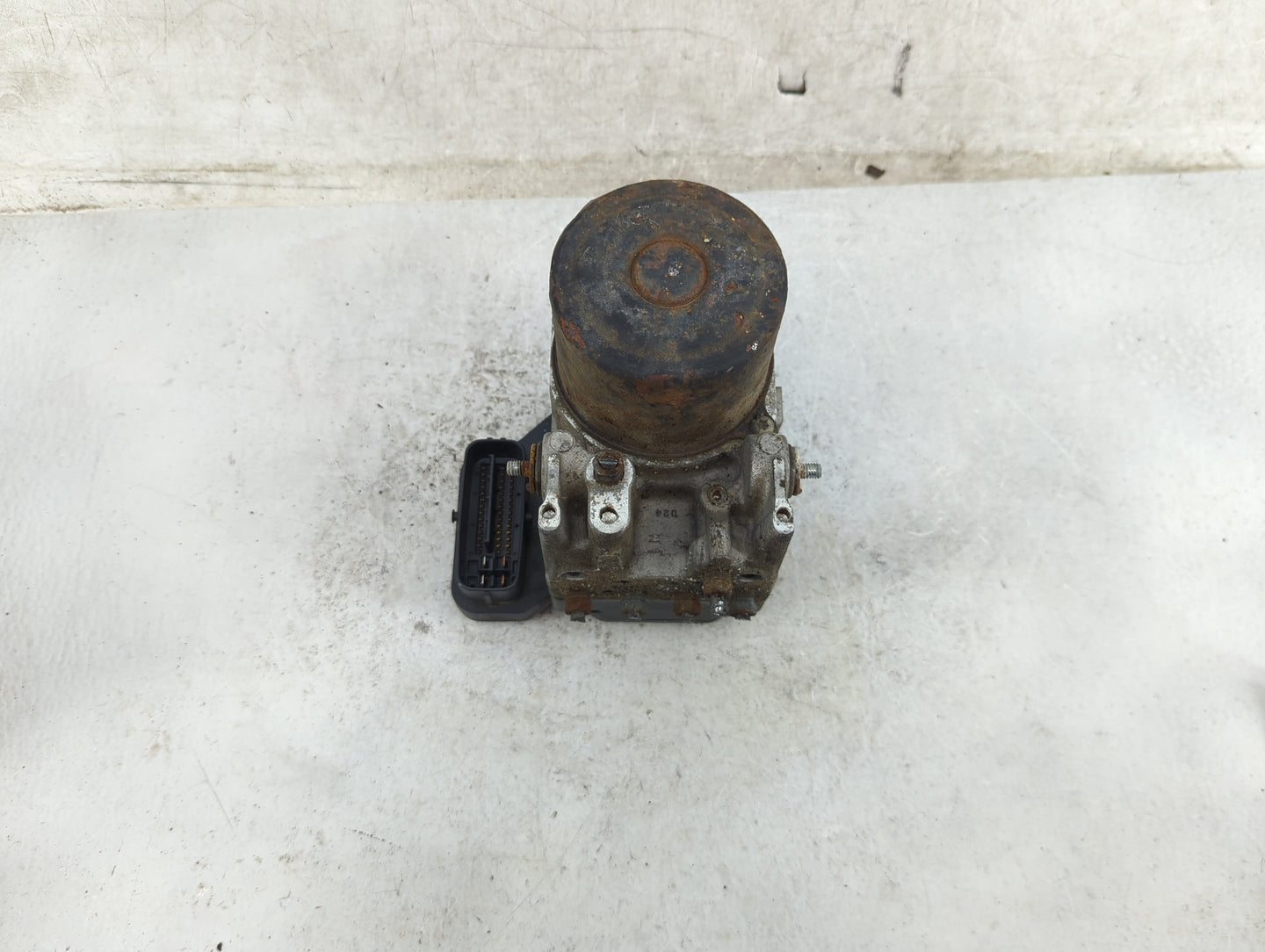 2006-2008 Toyota Rav4 ABS Pump Control Module Replacement P/N:44540-42080 89541-42200, 133800-7950 Fits Fits 2006 2007 2008 