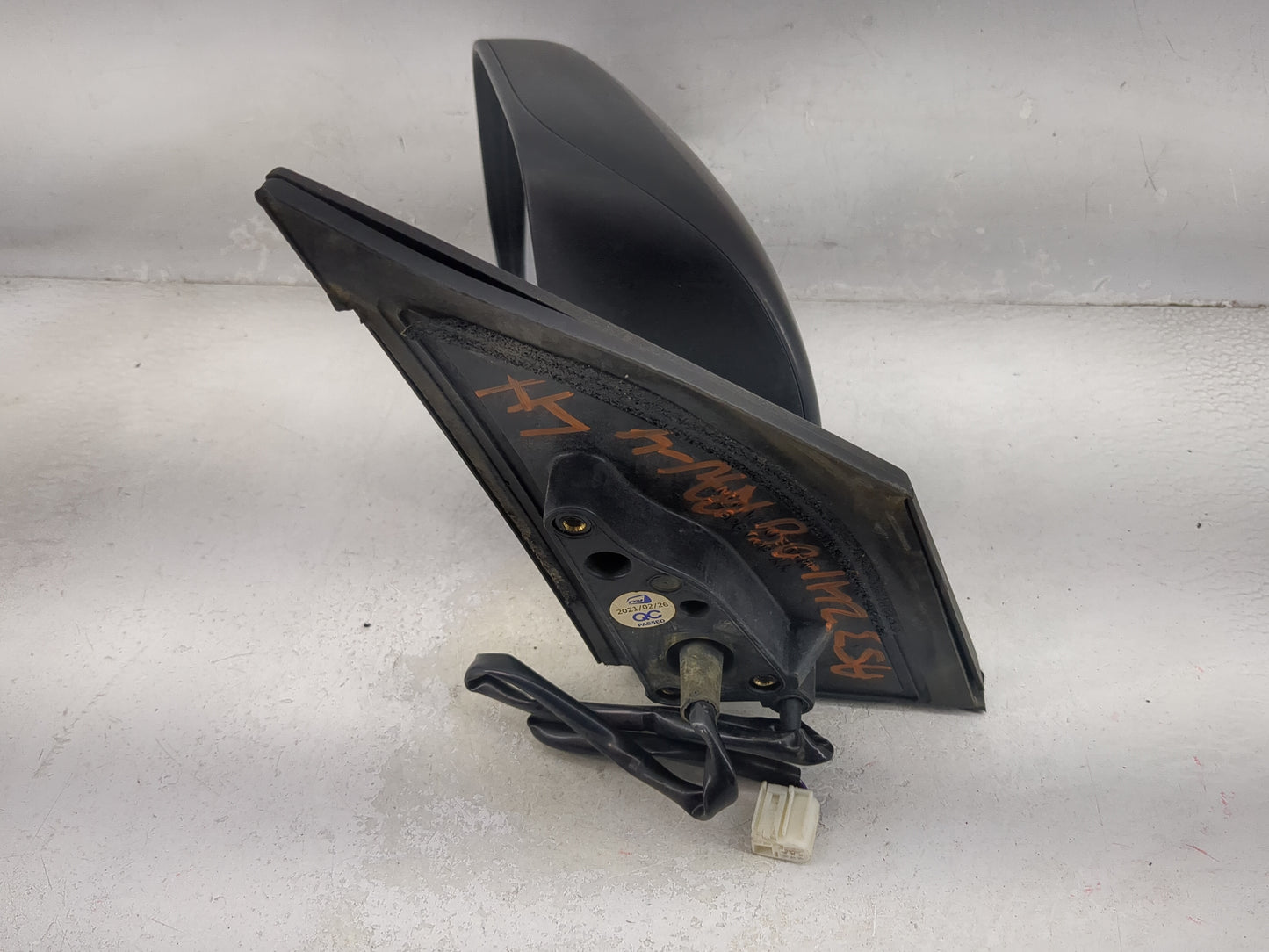 2006-2008 Toyota Rav4 Driver Side View Mirror - Left Door Mirror OEM Used - Oemusedautoparts1.com