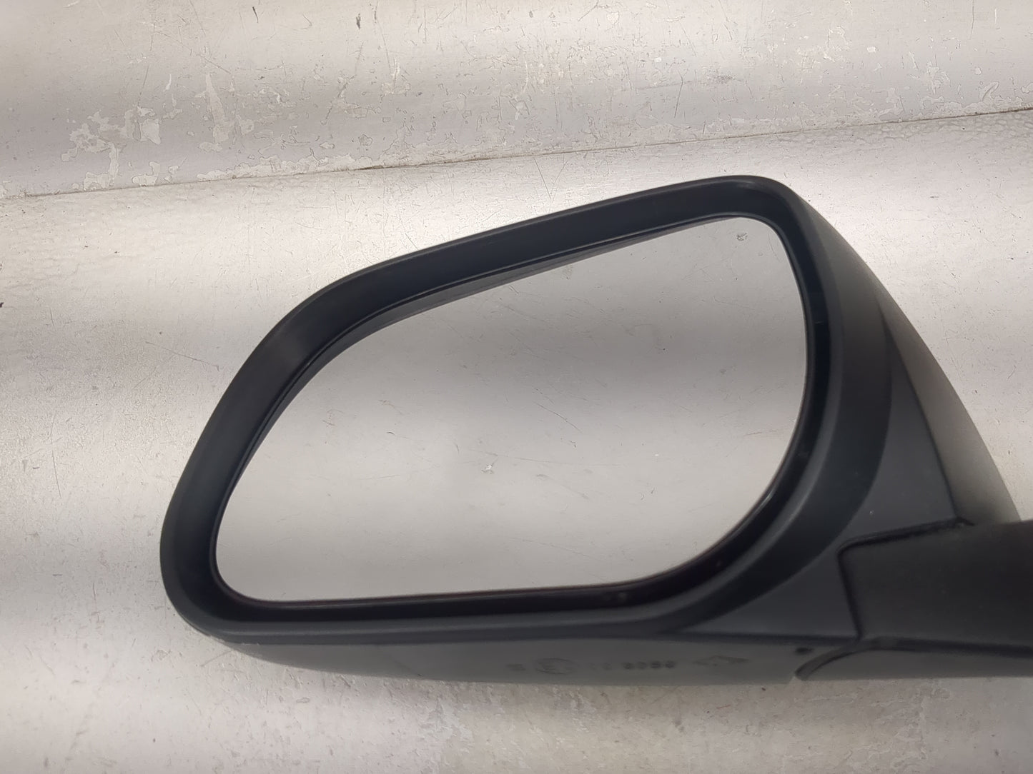 2006-2008 Toyota Rav4 Driver Side View Mirror - Left Door Mirror OEM Used - Oemusedautoparts1.com