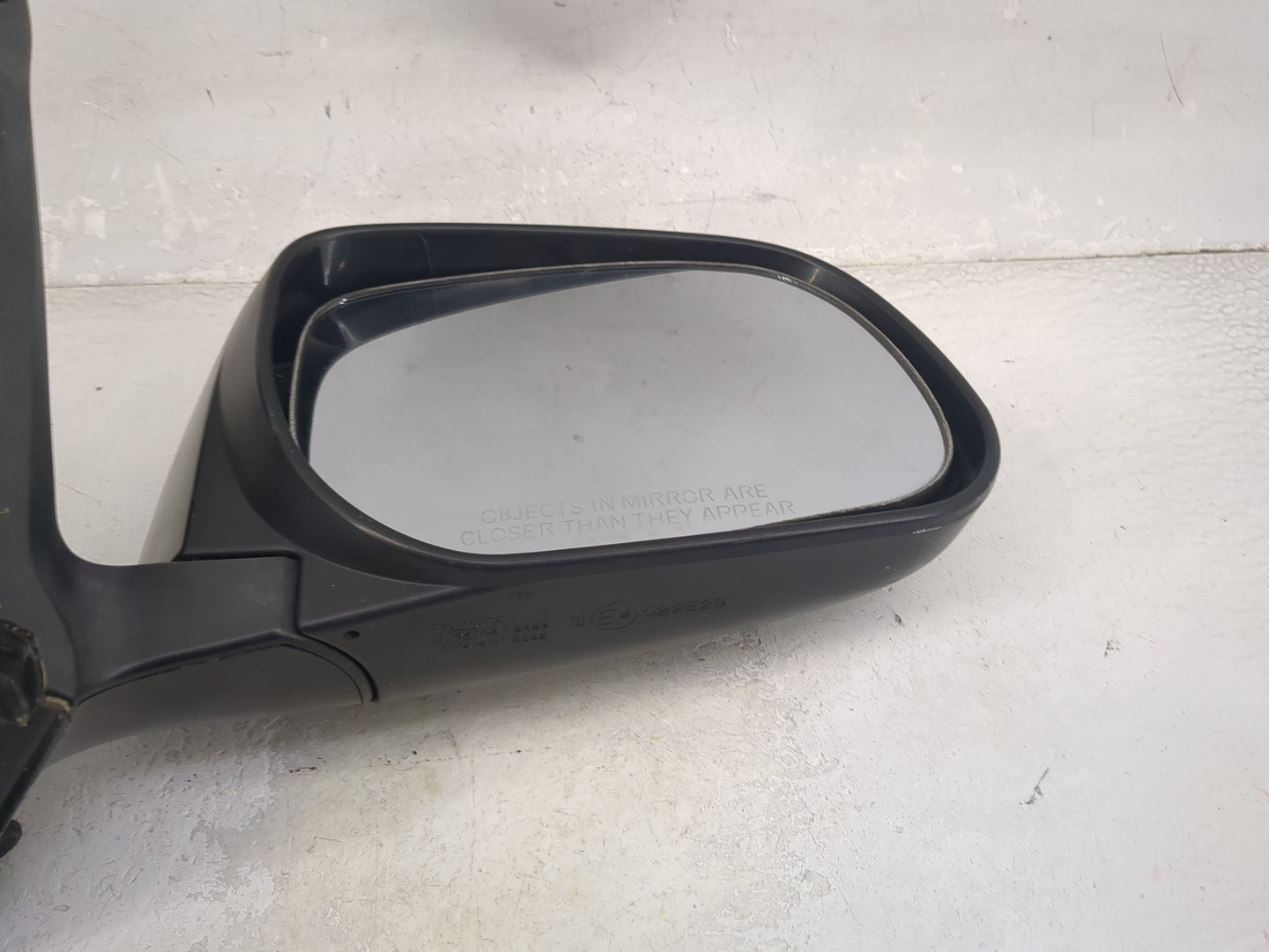 2006-2008 Toyota Rav4 Passenger Side View Mirror - Right Door Mirror OEM Used - Oemusedautoparts1.com