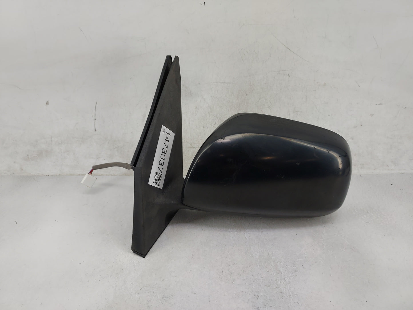 2006-2008 Toyota Rav4 Driver Side View Mirror - Left Door Mirror OEM Used - Oemusedautoparts1.com