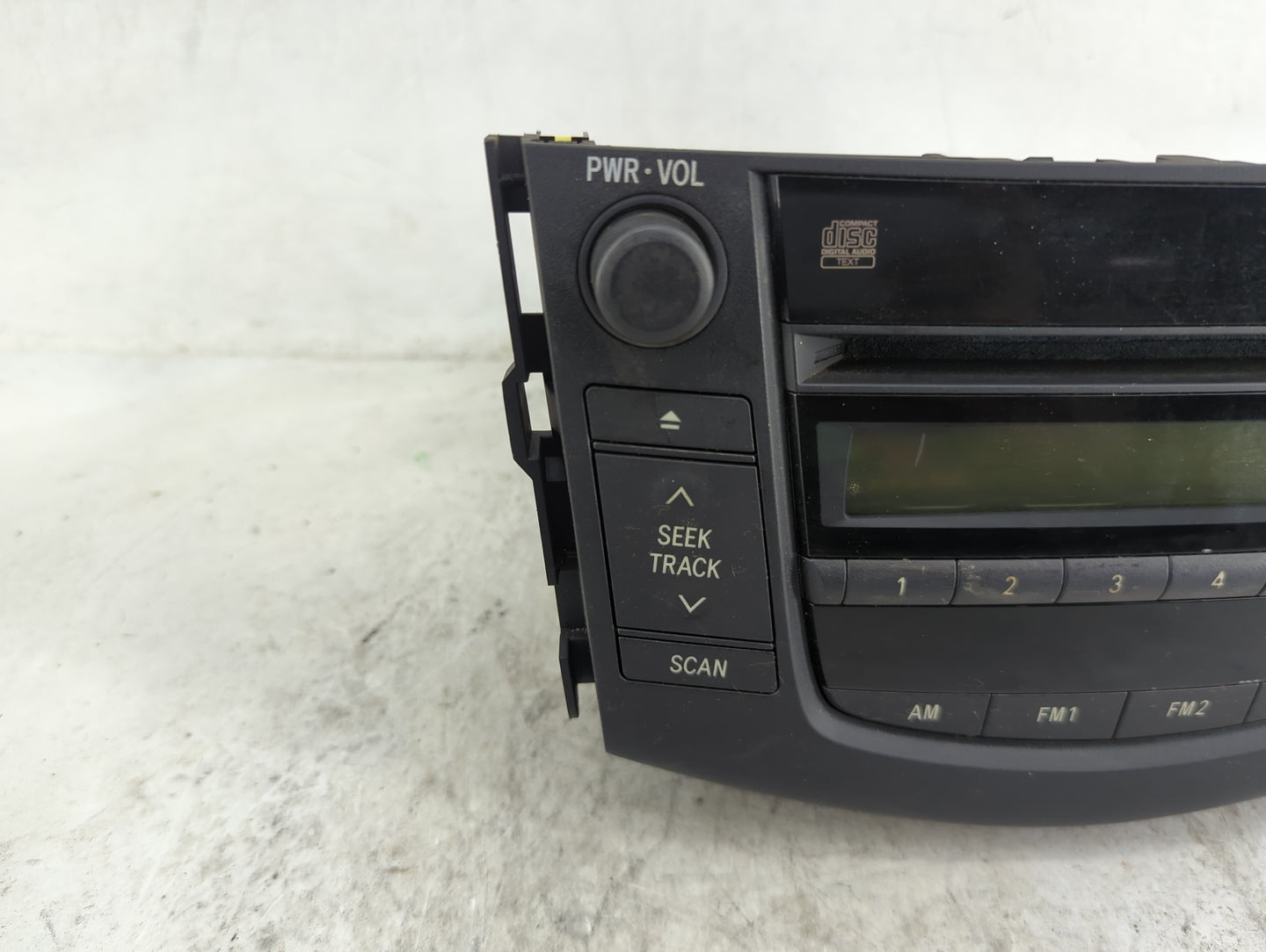 2006-2008 Toyota Rav4 Radio AM FM Cd Player Receiver Replacement P/N:86120-42160 122000-7670C101 Fits Fits 2006 2007 2008 OE