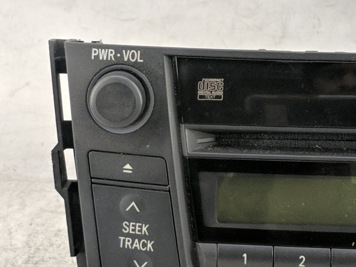 2006-2008 Toyota Rav4 Radio AM FM Cd Player Receiver Replacement P/N:86120-42171 122000-7681A101 Fits Fits 2006 2007 2008 OE