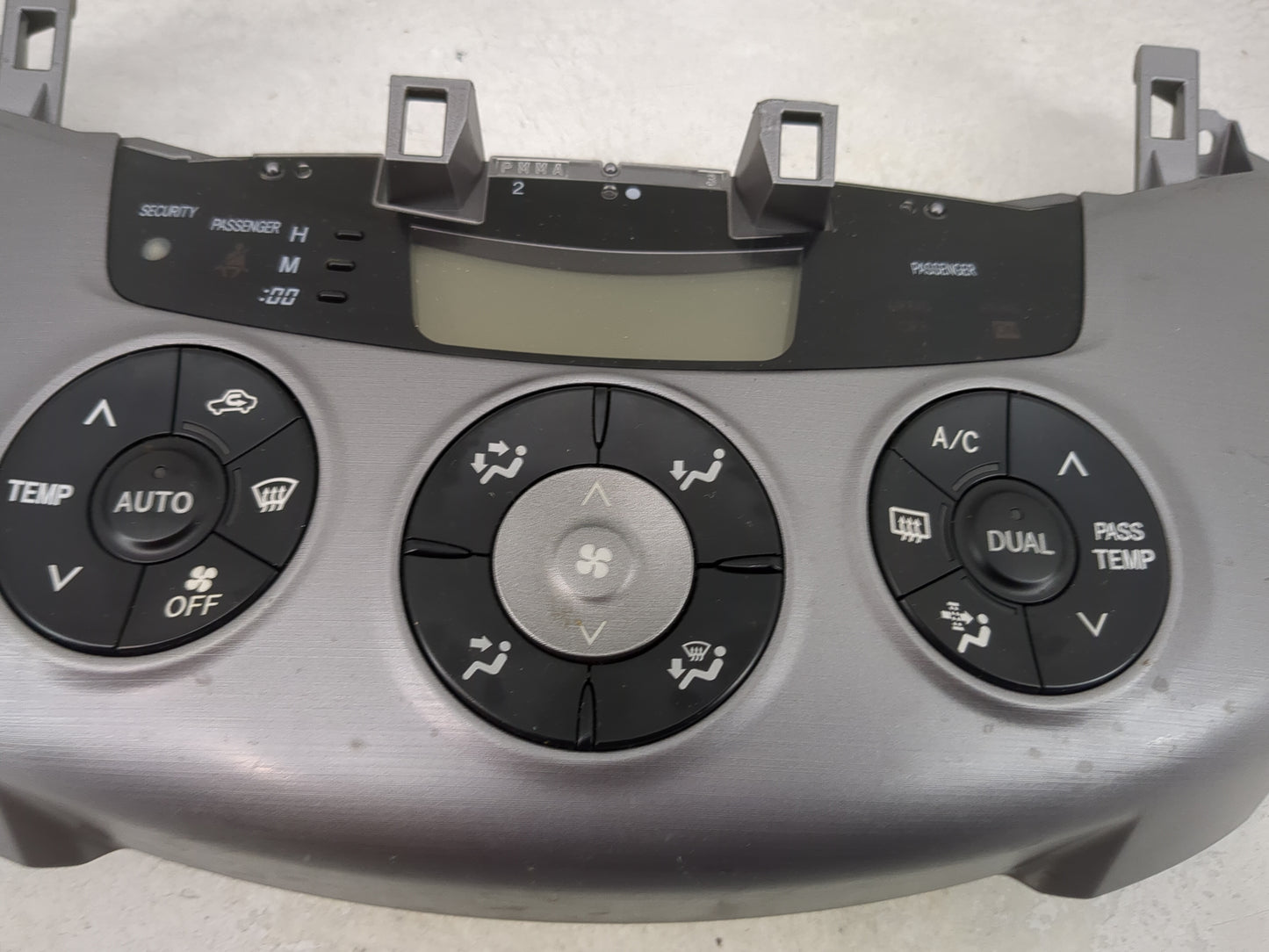 2006-2008 Toyota Rav4 Climate Control Module Temperature AC/Heater Replacement P/N:455420-2020 455943-2060 Fits OEM Used Aut