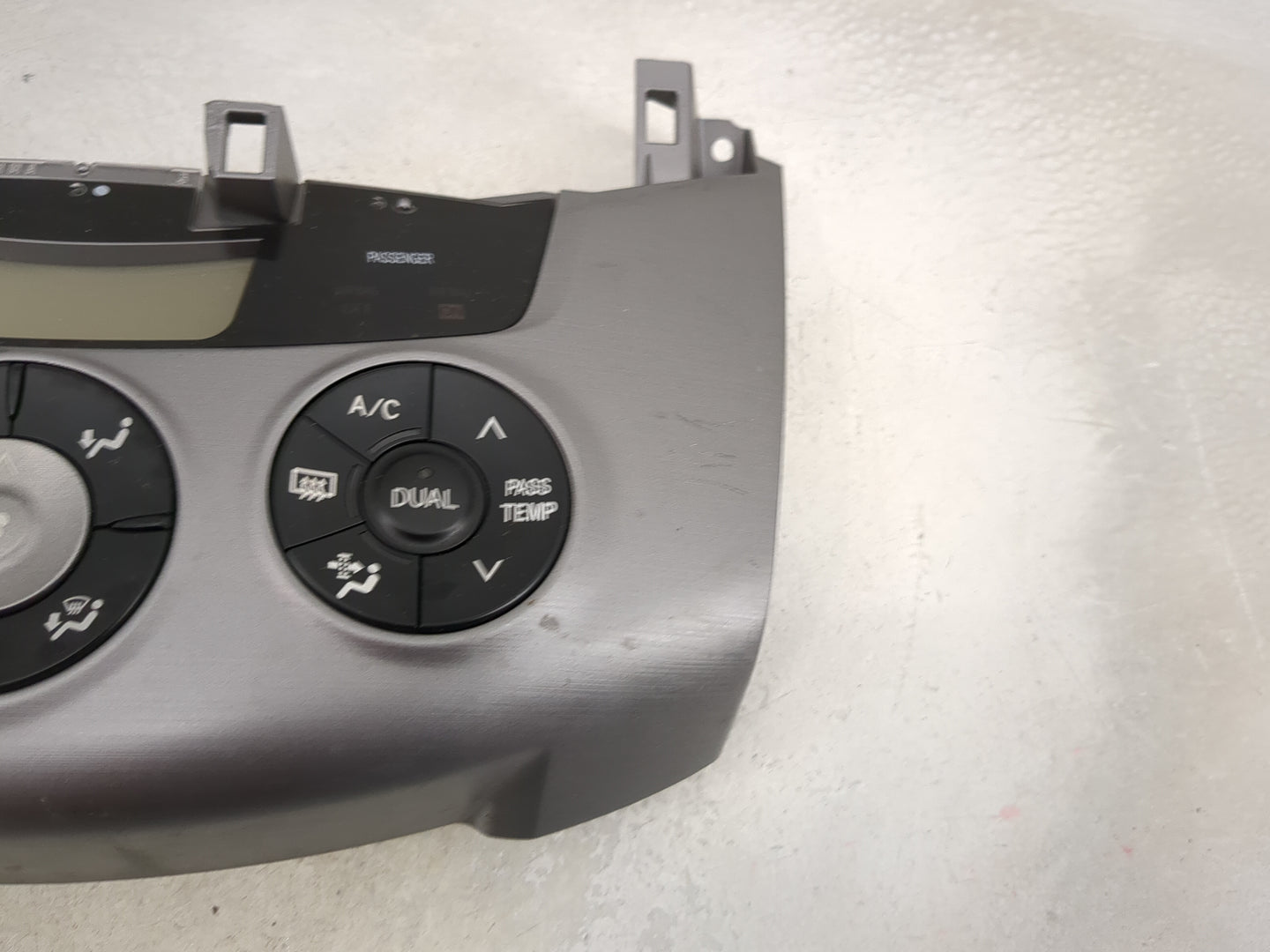 2006-2008 Toyota Rav4 Climate Control Module Temperature AC/Heater Replacement P/N:455420-2020 455943-2060 Fits OEM Used Aut
