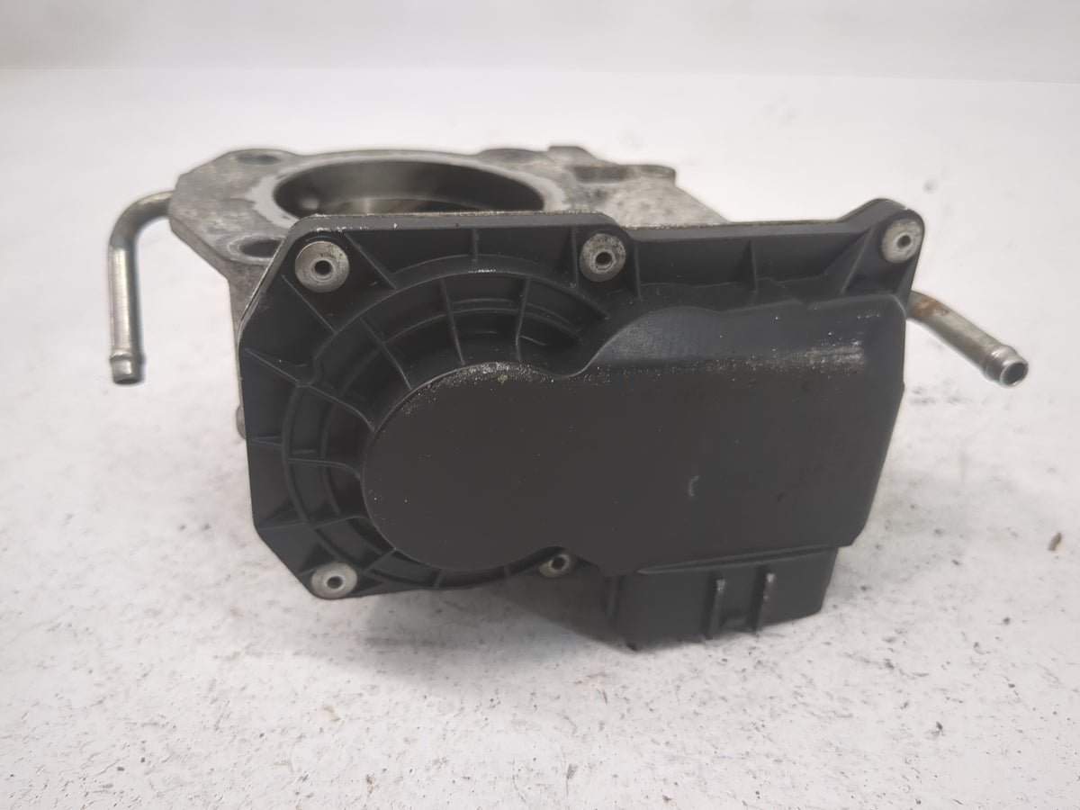 2006-2008 Toyota Rav4 Throttle Body P/N:22030-28070 Fits Fits 2006 2007 2008 2009 2010 2011 2012 2013 2014 2015 OEM Used Aut
