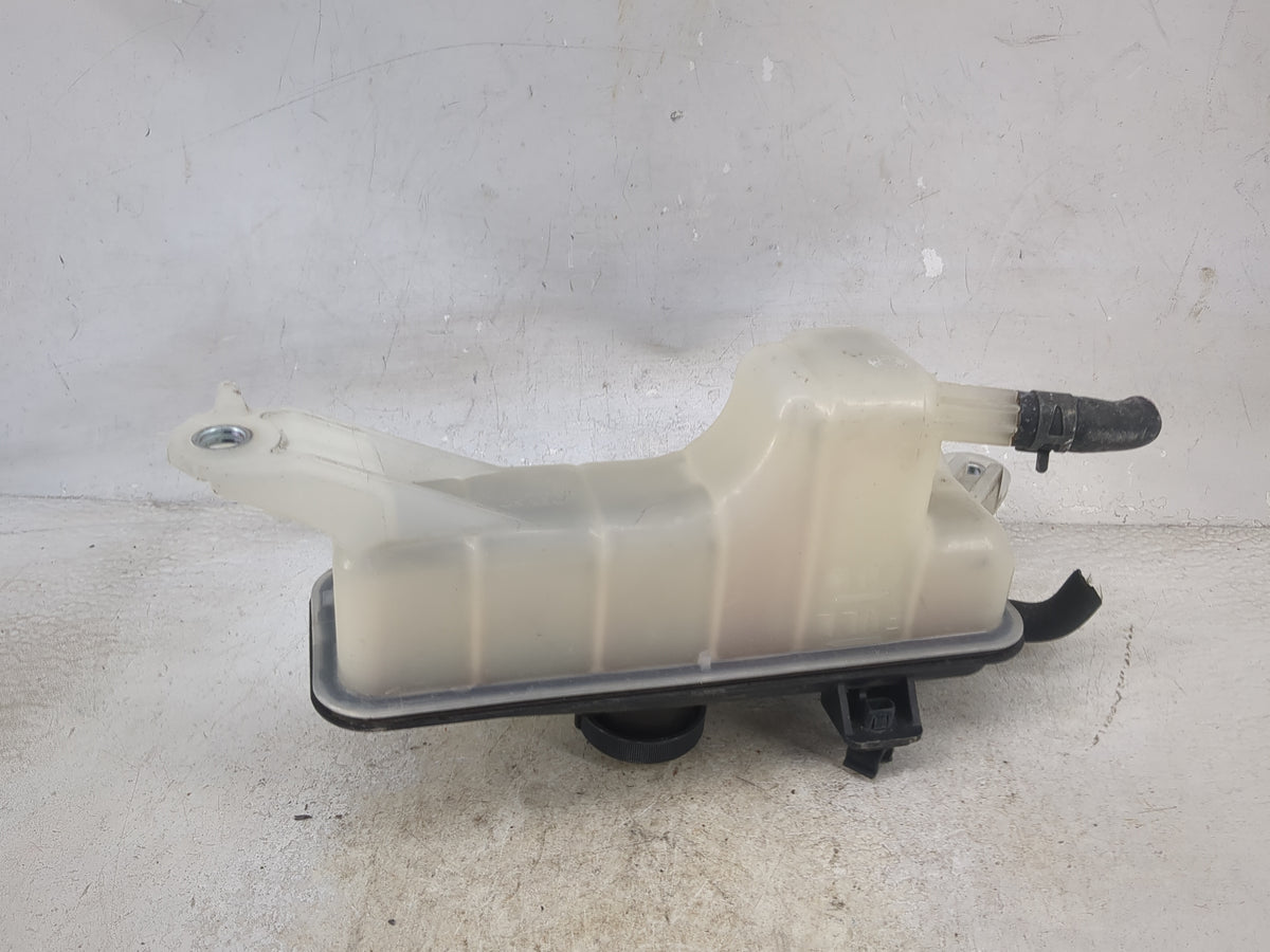 2006-2018 Toyota Rav4 Radiator Coolant Overflow Expansion Tank Bottle 1515558 - Oemusedautoparts1.com