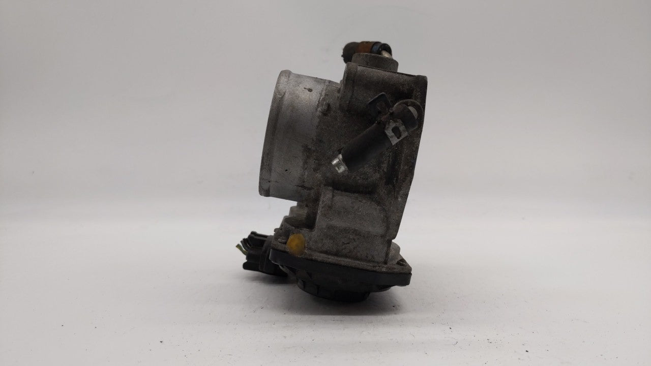 2006-2008 Toyota Rav4 Throttle Body P/N:22030-28071 22030-28070 Fits Fits 2006 2007 2008 2009 2010 2011 2012 2013 2014 2015 