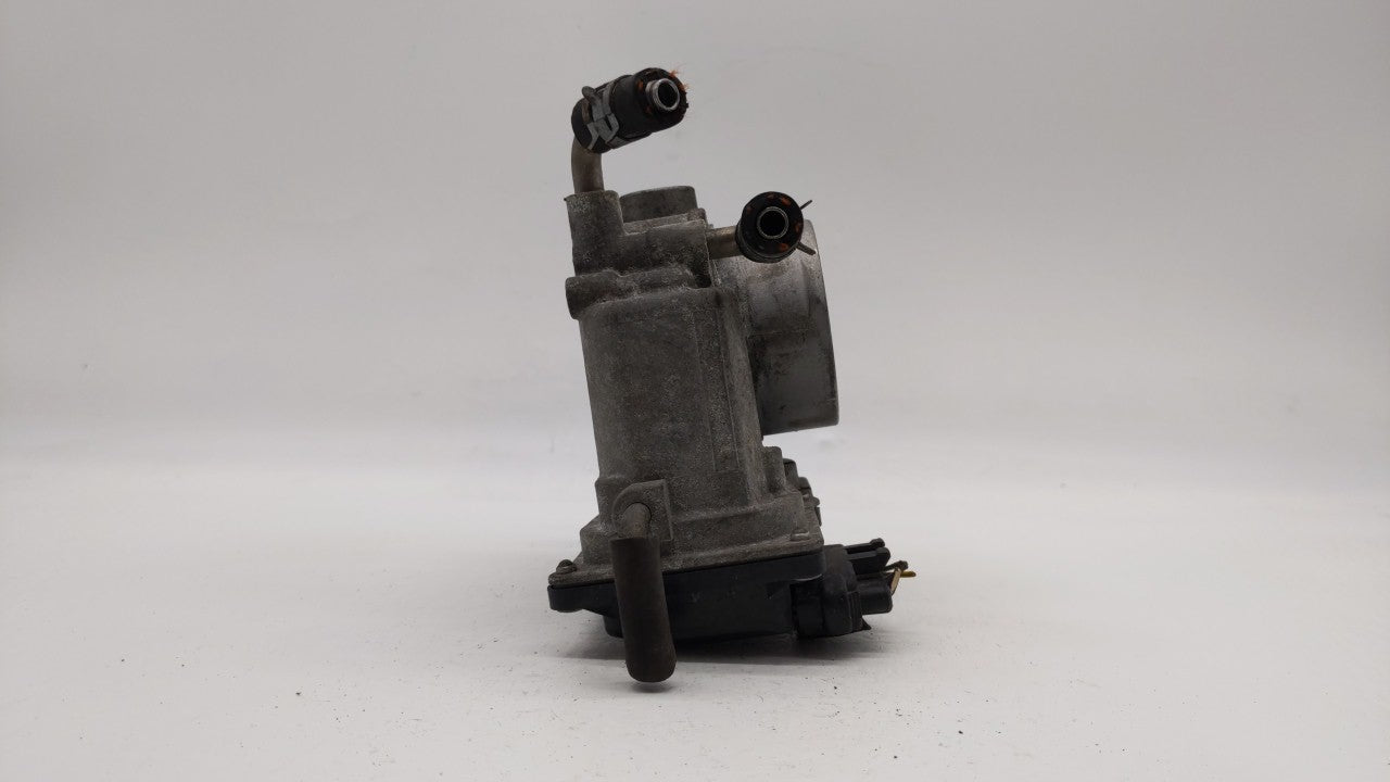 2006-2008 Toyota Rav4 Throttle Body P/N:22030-28071 22030-28070 Fits Fits 2006 2007 2008 2009 2010 2011 2012 2013 2014 2015 