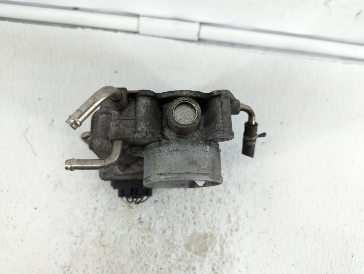 2006-2008 Toyota Rav4 Throttle Body Fits Fits 2006 2007 2008 2009 2010 2011 2012 2013 2014 2015 OEM Used Auto Parts - Oemuse
