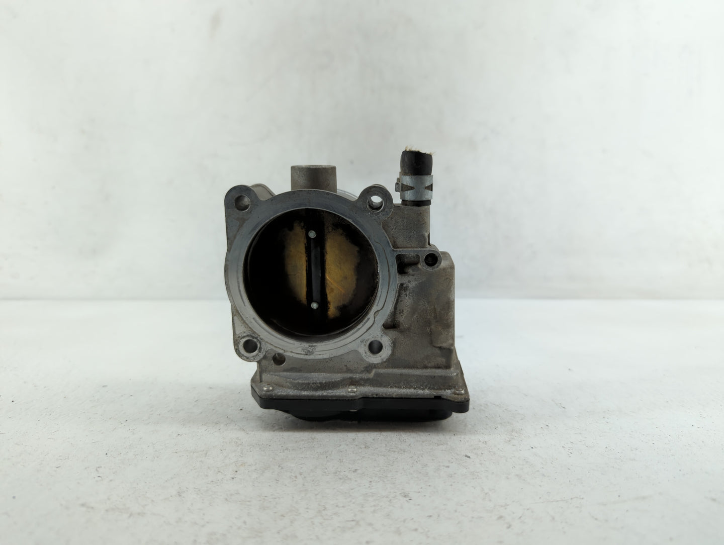 2006-2012 Toyota Rav4 Throttle Body P/N:22030-0P050 22030-31030 Fits OEM Used Auto Parts - Oemusedautoparts1.com
