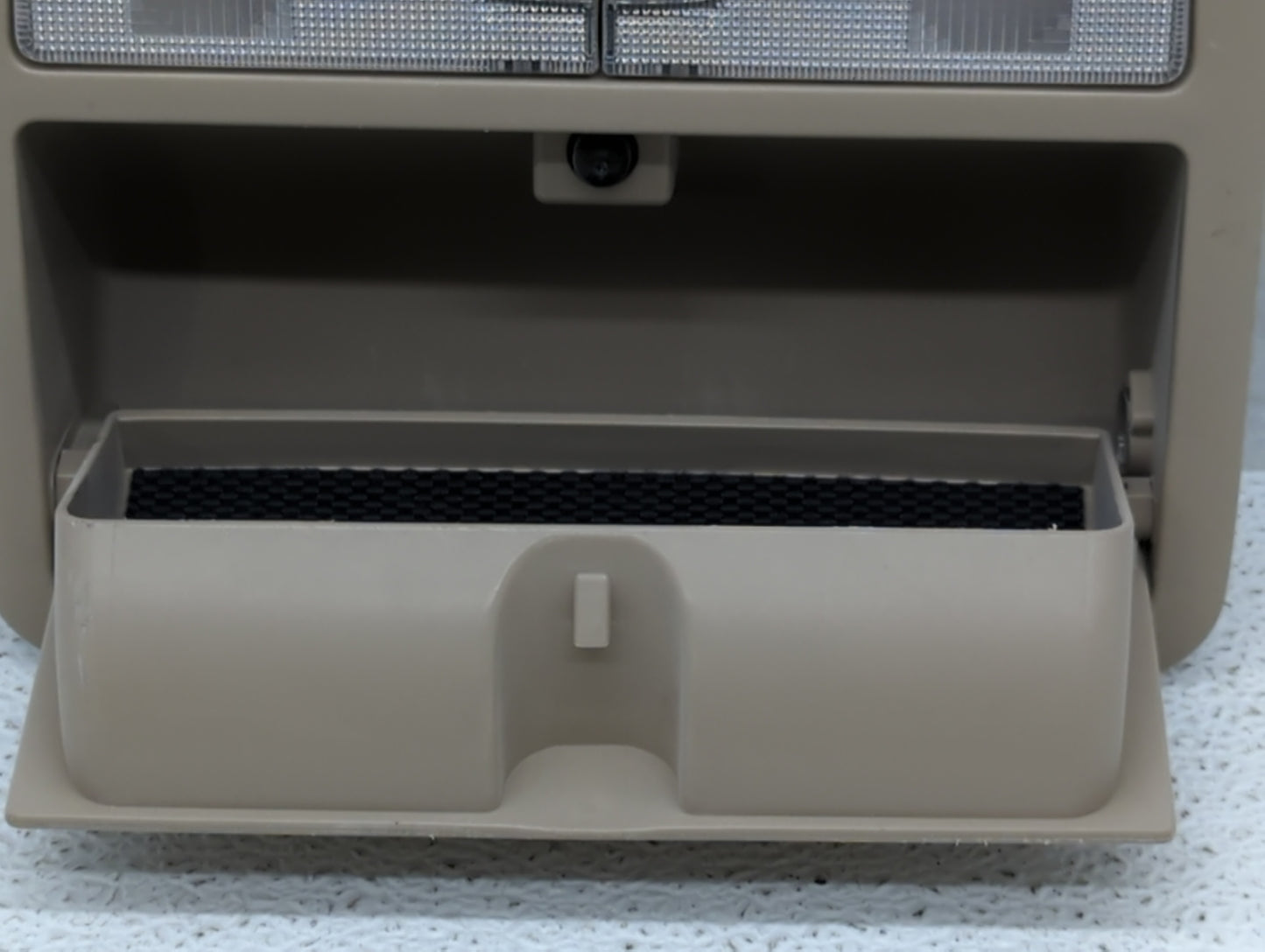 2008 Toyota Rav4 Overhead Roof Console - Oemusedautoparts1.com