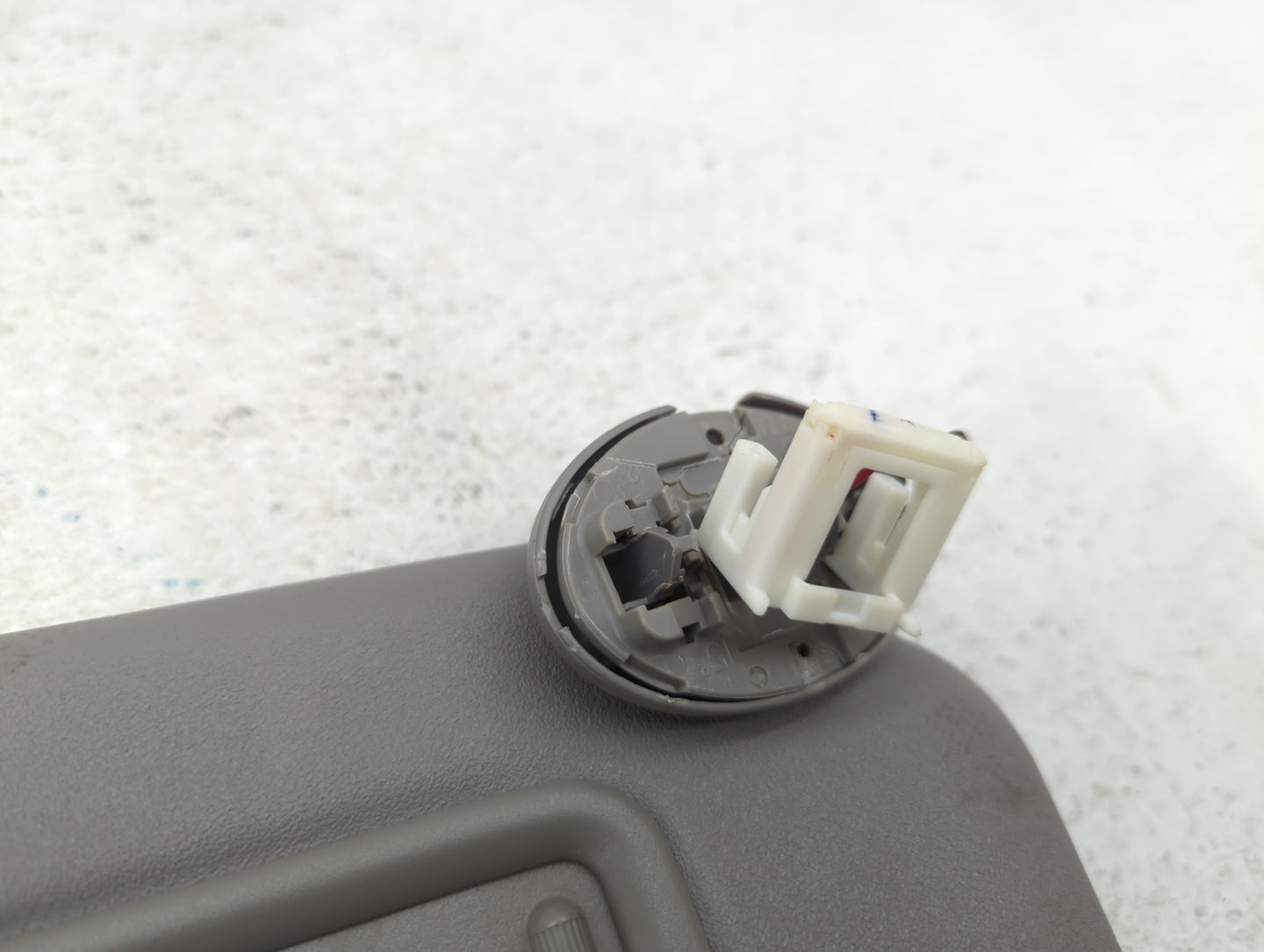 2006-2009 Toyota Rav4 Sun Visor Shade Replacement Passenger Right Mirror Fits Fits 2006 2007 2008 2009 OEM Used Auto Parts -