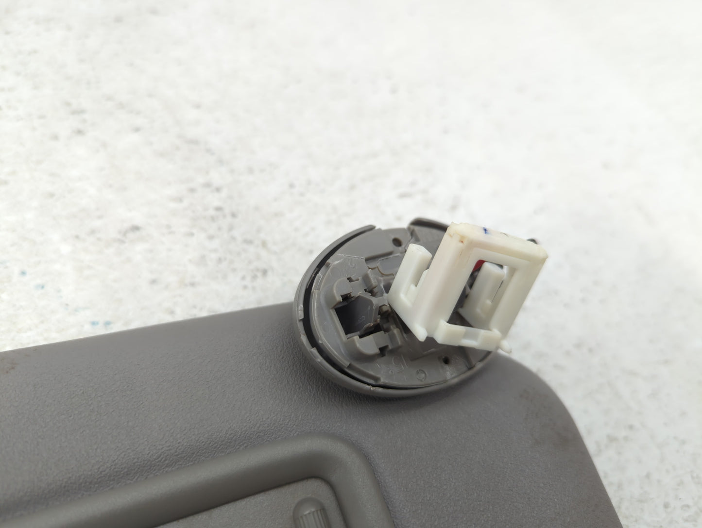 2006-2009 Toyota Rav4 Sun Visor Shade Replacement Passenger Right Mirror Fits Fits 2006 2007 2008 2009 OEM Used Auto Parts -