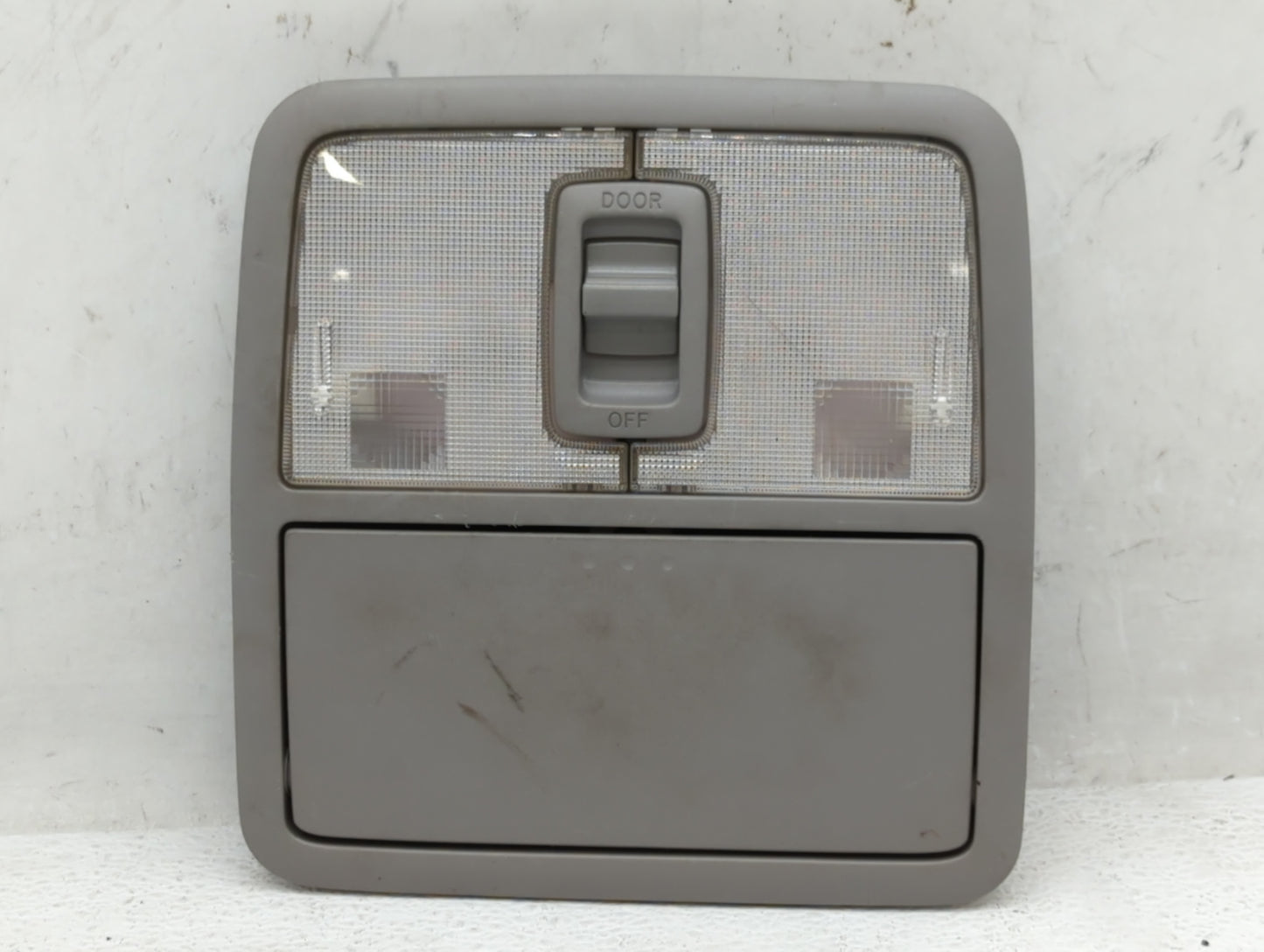 2006-2008 Toyota Rav4 Overhead Roof Console 588669 - Oemusedautoparts1.com