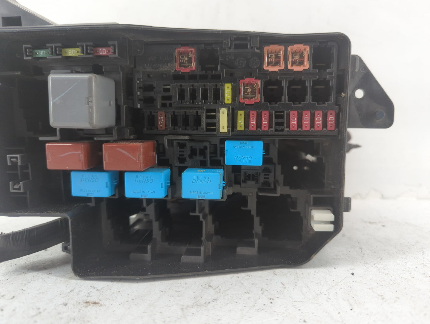 2008 Toyota Rav4 Fusebox Fuse Box Panel Relay Module P/N:82662-42190 Fits OEM Used Auto Parts - Oemusedautoparts1.com