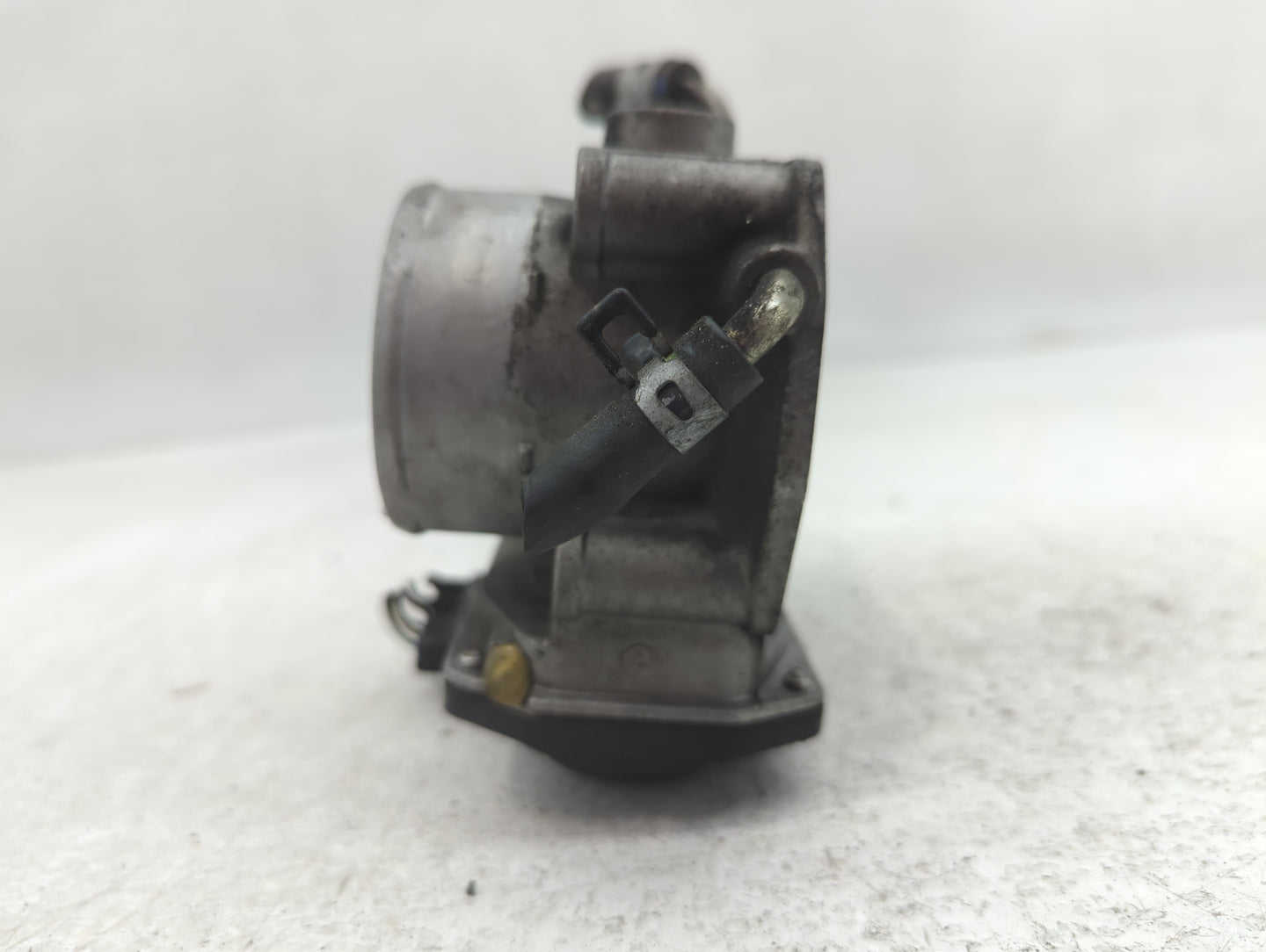 2006-2008 Toyota Rav4 Throttle Body P/N:22030-28070 Fits Fits 2006 2007 2008 2009 2010 2011 2012 2013 2014 2015 OEM Used Aut