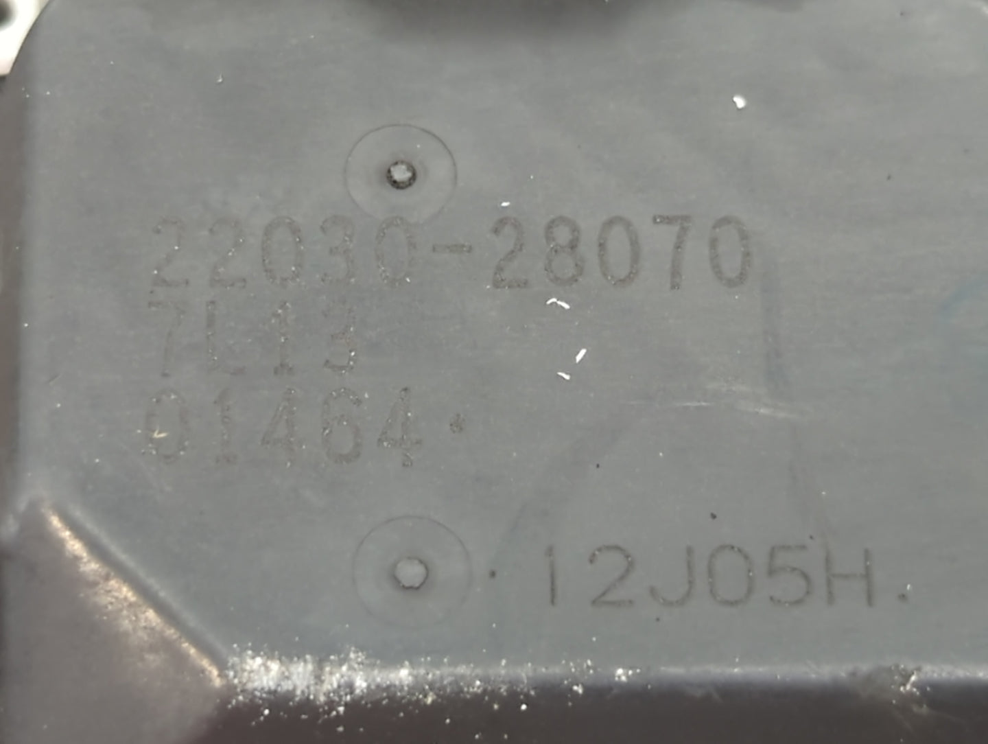 2006-2008 Toyota Rav4 Throttle Body P/N:22030-28070 Fits Fits 2006 2007 2008 2009 2010 2011 2012 2013 2014 2015 OEM Used Aut