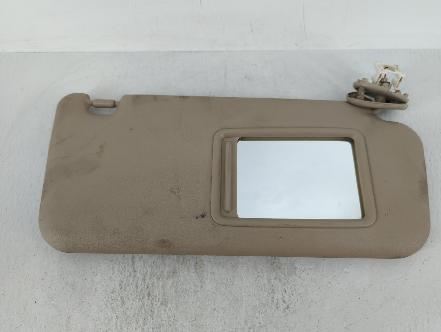 2006-2009 Toyota Rav4 Sun Visor Shade Replacement Passenger Right Mirror Fits Fits 2006 2007 2008 2009 OEM Used Auto Parts -