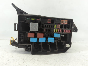 2006-2012 Toyota Rav4 Fusebox Fuse Box Panel Relay Module P/N:82662-42190 Fits Fits 2006 2007 2008 2009 2010 2011 2012 OEM Used Auto Parts