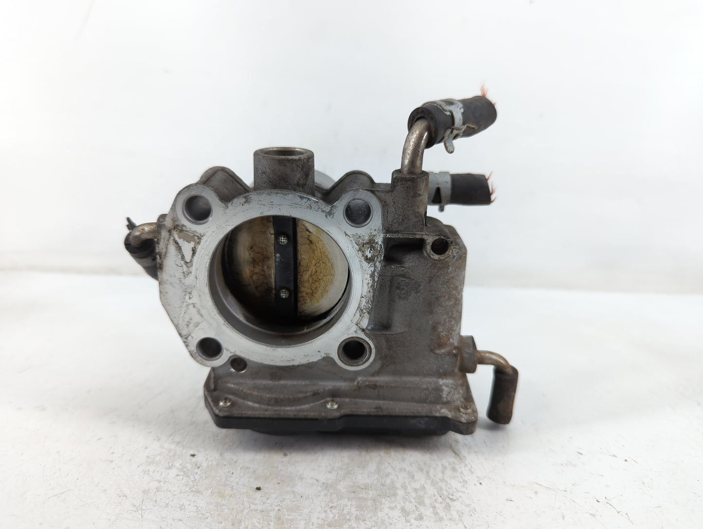 2006-2008 Toyota Rav4 Throttle Body P/N:22030-28070 Fits Fits 2006 2007 2008 2009 2010 2011 2012 2013 2014 2015 OEM Used Aut