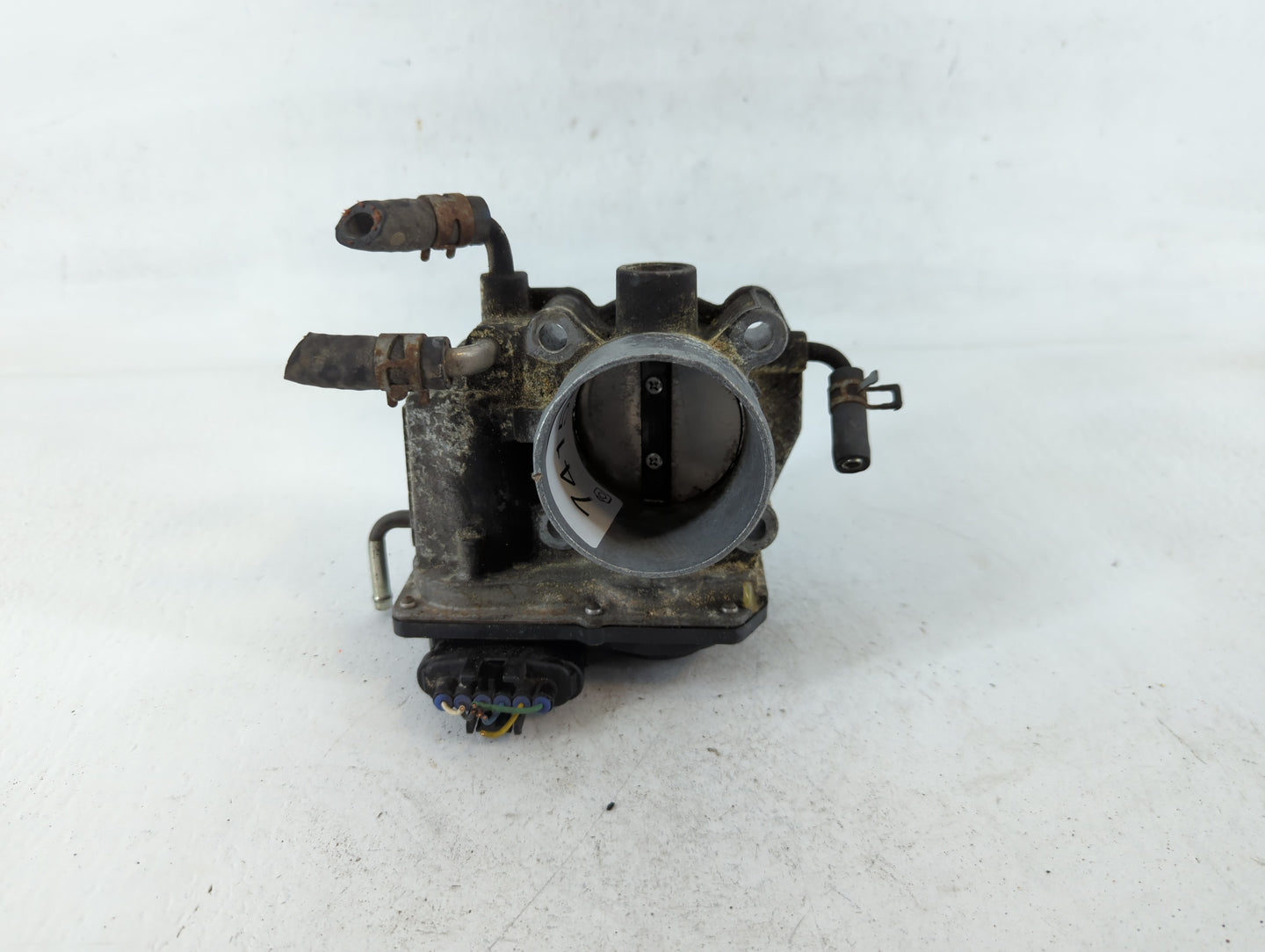 2006-2008 Toyota Rav4 Throttle Body P/N:22030-28070 Fits Fits 2006 2007 2008 2009 2010 2011 2012 2013 2014 2015 OEM Used Aut