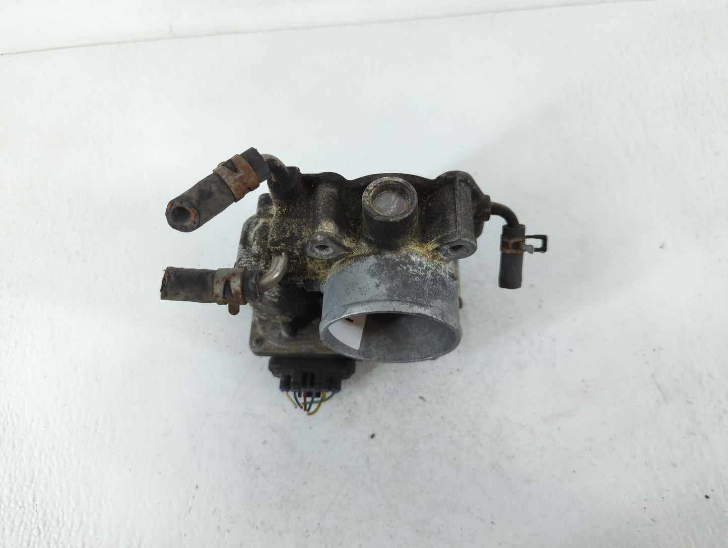 2006-2008 Toyota Rav4 Throttle Body P/N:22030-28070 Fits Fits 2006 2007 2008 2009 2010 2011 2012 2013 2014 2015 OEM Used Aut