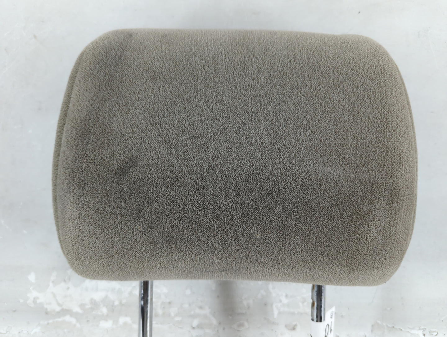 2006-2008 Toyota Sienna Headrest Head Rest Front Driver Passenger Seat Fits Fits 2006 2007 2008 OEM Used Auto Parts - Oemuse