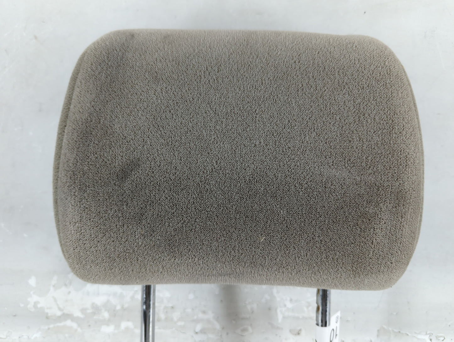 2006-2008 Toyota Sienna Headrest Head Rest Front Driver Passenger Seat Fits Fits 2006 2007 2008 OEM Used Auto Parts - Oemuse