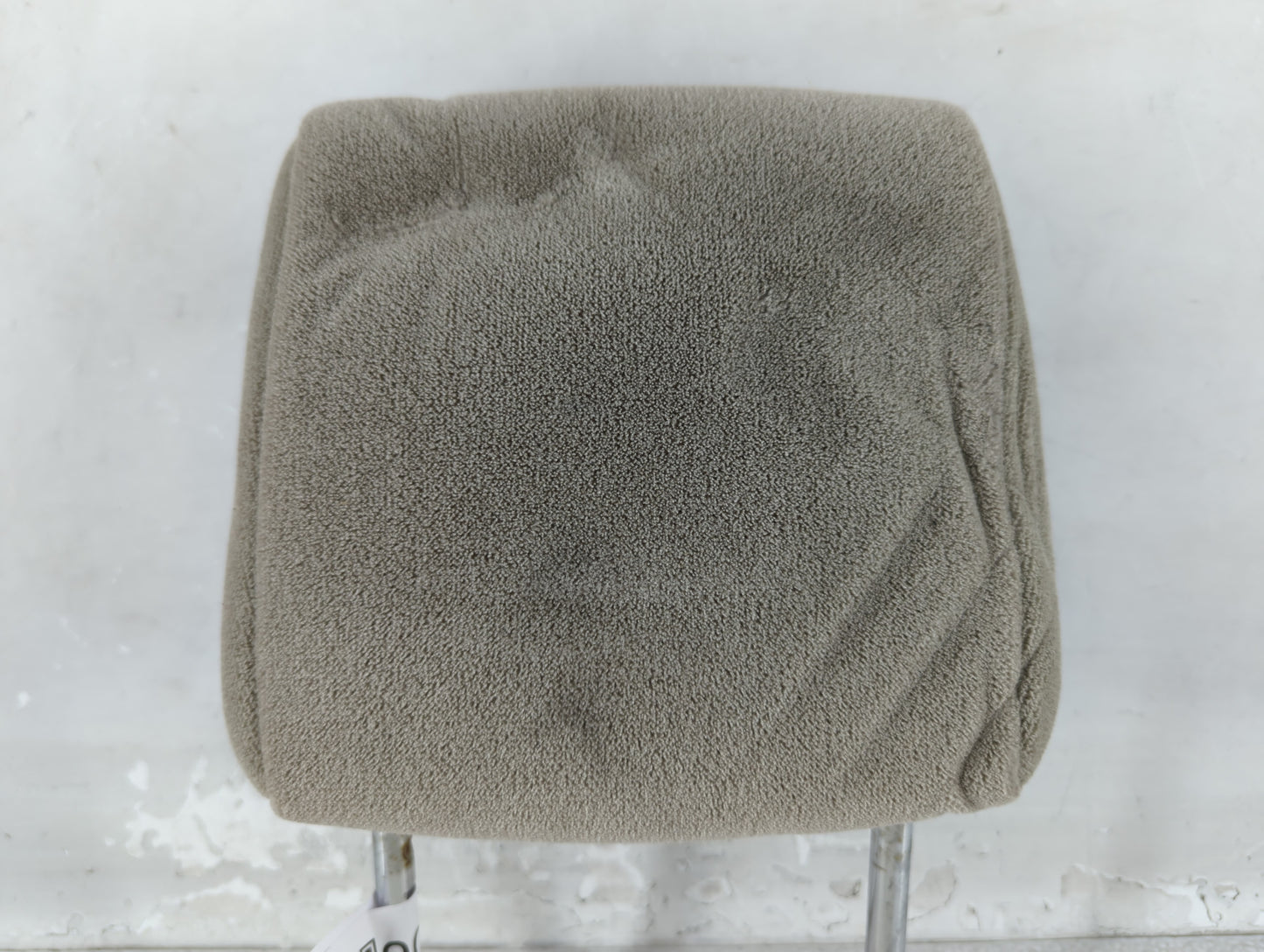 2006-2008 Toyota Sienna Headrest Head Rest Front Driver Passenger Seat Fits Fits 2006 2007 2008 OEM Used Auto Parts - Oemuse
