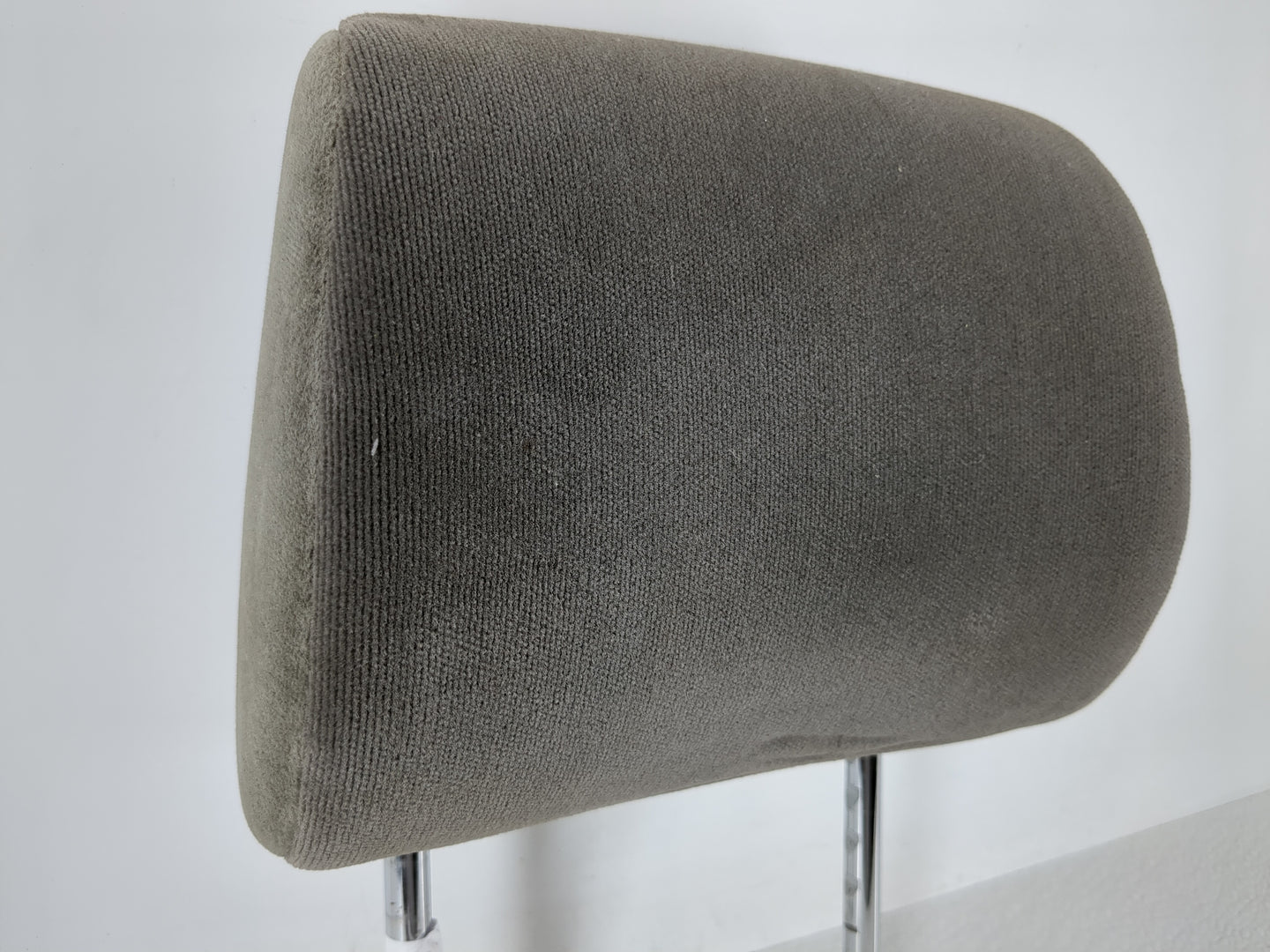 2006-2008 Toyota Sienna Headrest Head Rest Front Driver Passenger Seat Fits Fits 2006 2007 2008 OEM Used Auto Parts - Oemuse
