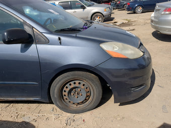 compare product 2004-2010 Toyota Sienna Passenger Fender