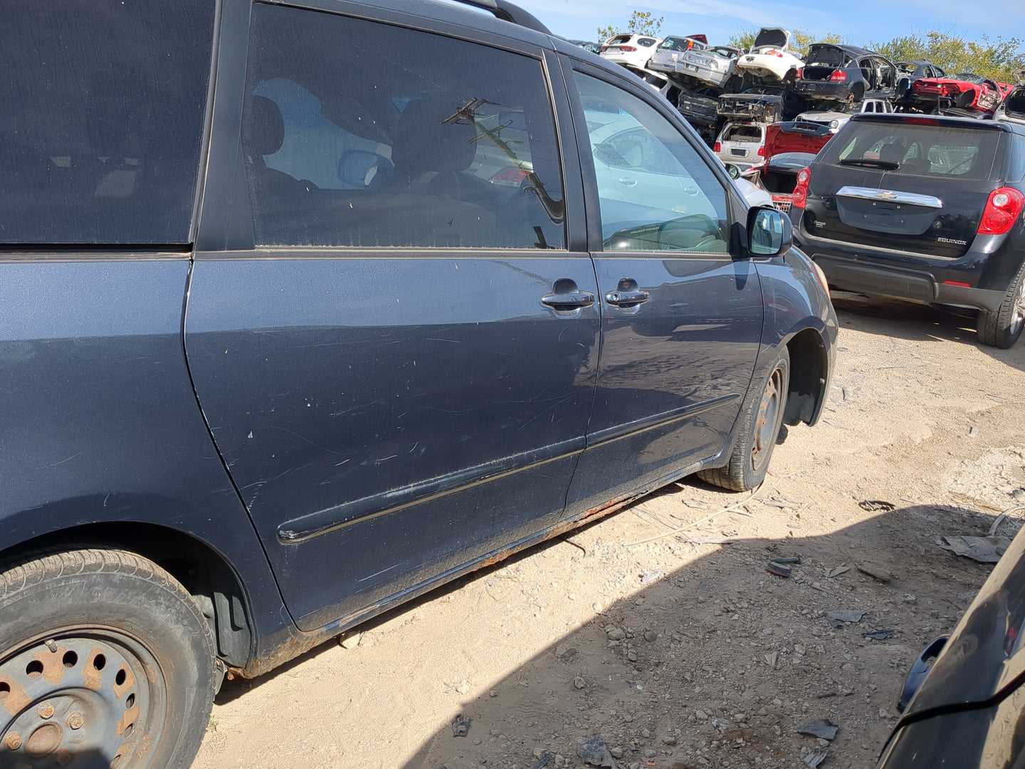 2004-2010 Toyota Sienna Passenger Rear Door Oem - Oemusedautoparts1.com