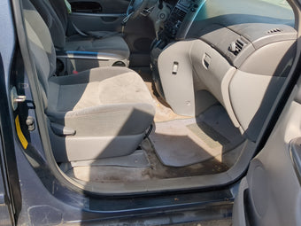 compare product 2006-2008 Toyota Sienna Passenger Front Seat Oem