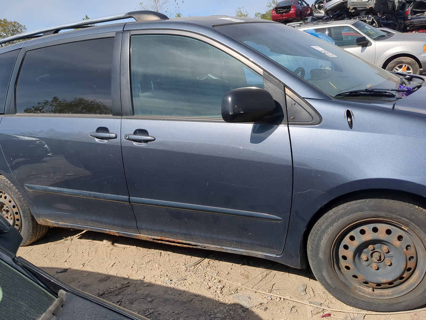 2004-2010 Toyota Sienna Passenger Front Door Oem - Oemusedautoparts1.com