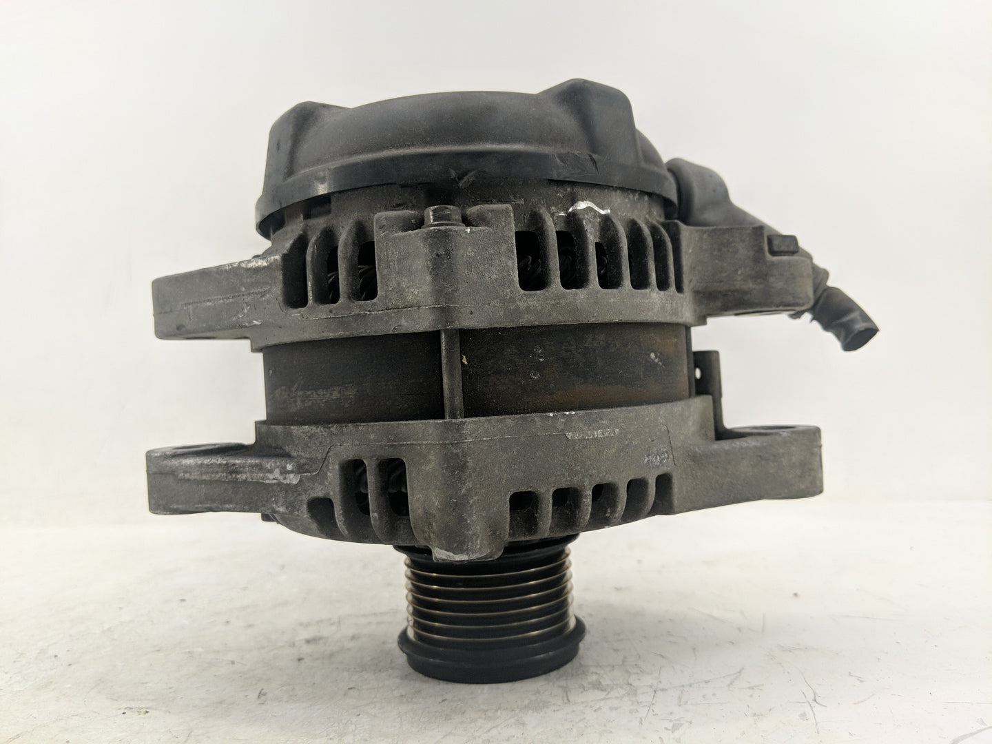 2007-2016 Toyota Sienna Alternator Replacement Generator Charging Assembly Engine OEM P/N:27060-0P241 Fits OEM Used Auto Par