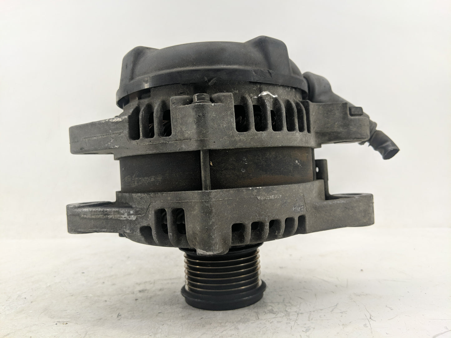 2007-2016 Toyota Sienna Alternator Replacement Generator Charging Assembly Engine OEM P/N:27060-0P241 Fits OEM Used Auto Par