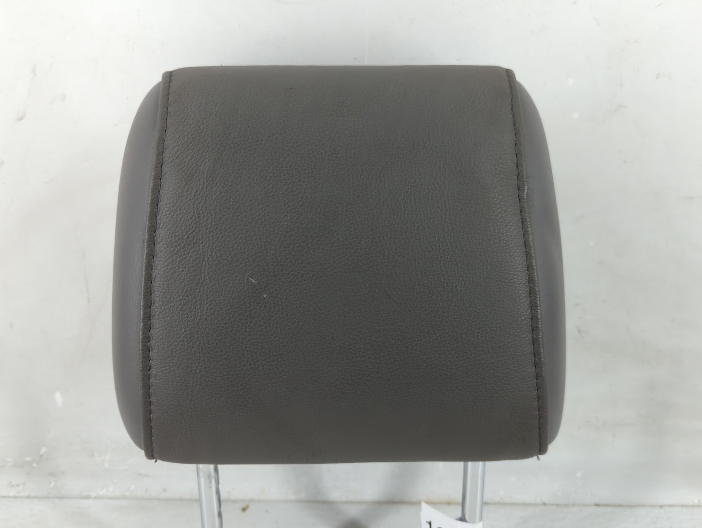 2008 Toyota Sienna Headrest Head Rest Front Driver Passenger Seat Fits OEM Used Auto Parts - Oemusedautoparts1.com