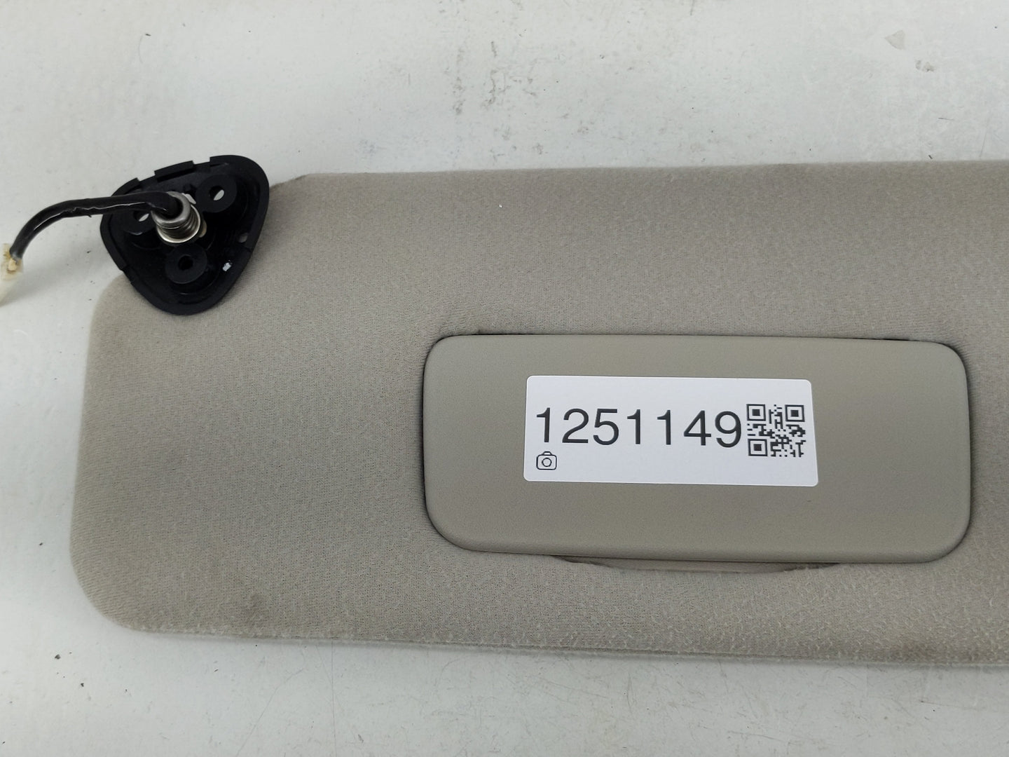 2005-2010 Toyota Sienna Sun Visor Shade Replacement Driver Left Mirror Fits Fits 2005 2006 2007 2008 2009 2010 OEM Used Auto