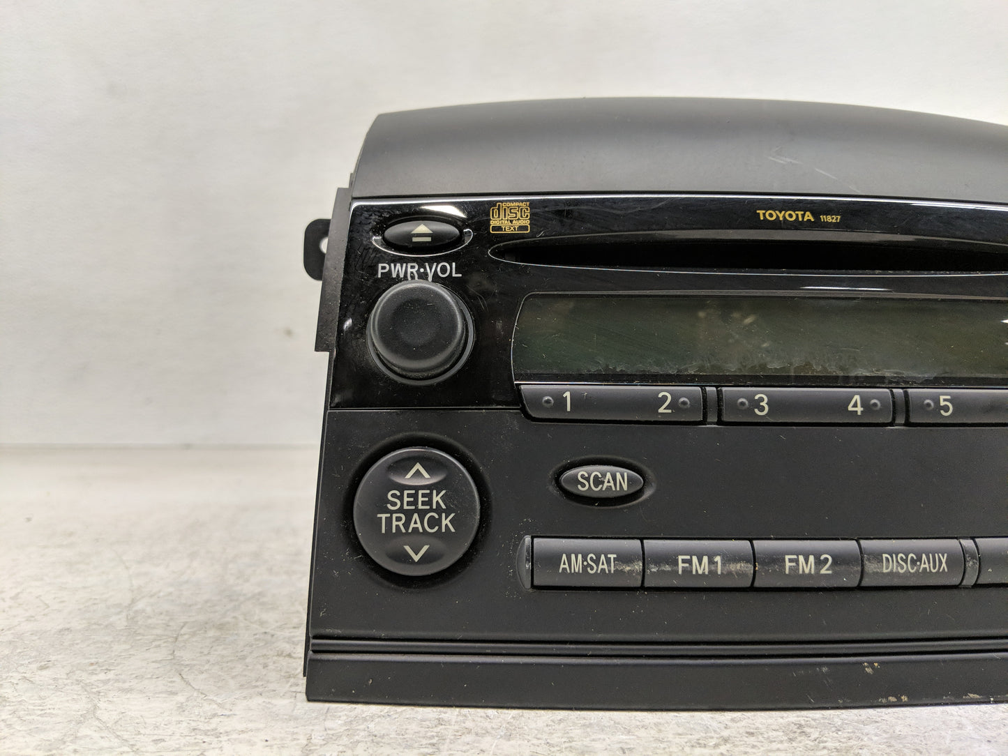 2008-2010 Toyota Sienna Radio AM FM Cd Player Receiver Replacement P/N:86120-08200 86120-08210 Fits Fits 2008 2009 2010 OEM 