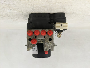 2007-2008 Toyota Sienna ABS Pump Control Module Replacement Fits Fits 2007 2008 OEM Used Auto Parts - Oemusedautoparts1.com