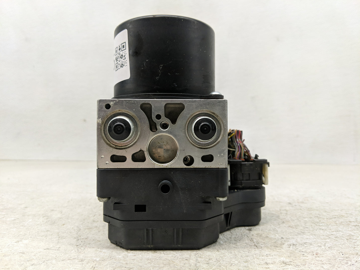 2007-2008 Toyota Sienna ABS Pump Control Module Replacement Fits Fits 2007 2008 OEM Used Auto Parts - Oemusedautoparts1.com