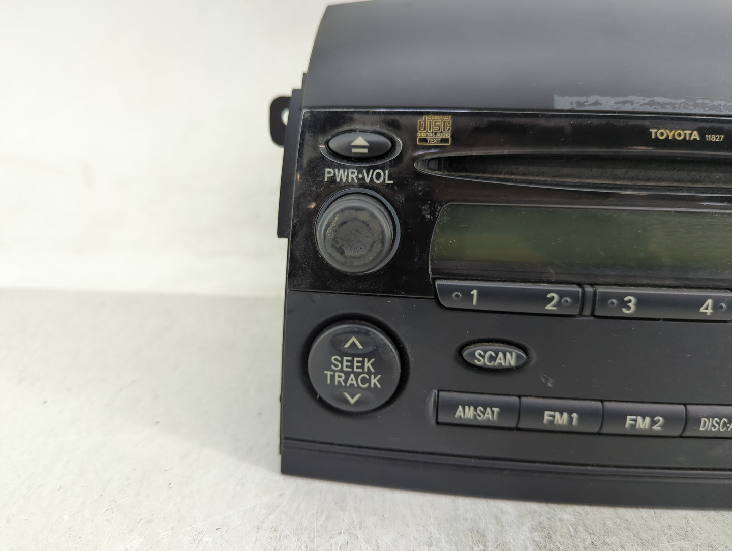 2008-2010 Toyota Sienna Radio AM FM Cd Player Receiver Replacement P/N:86120-08210 Fits Fits 2008 2009 2010 OEM Used Auto Pa
