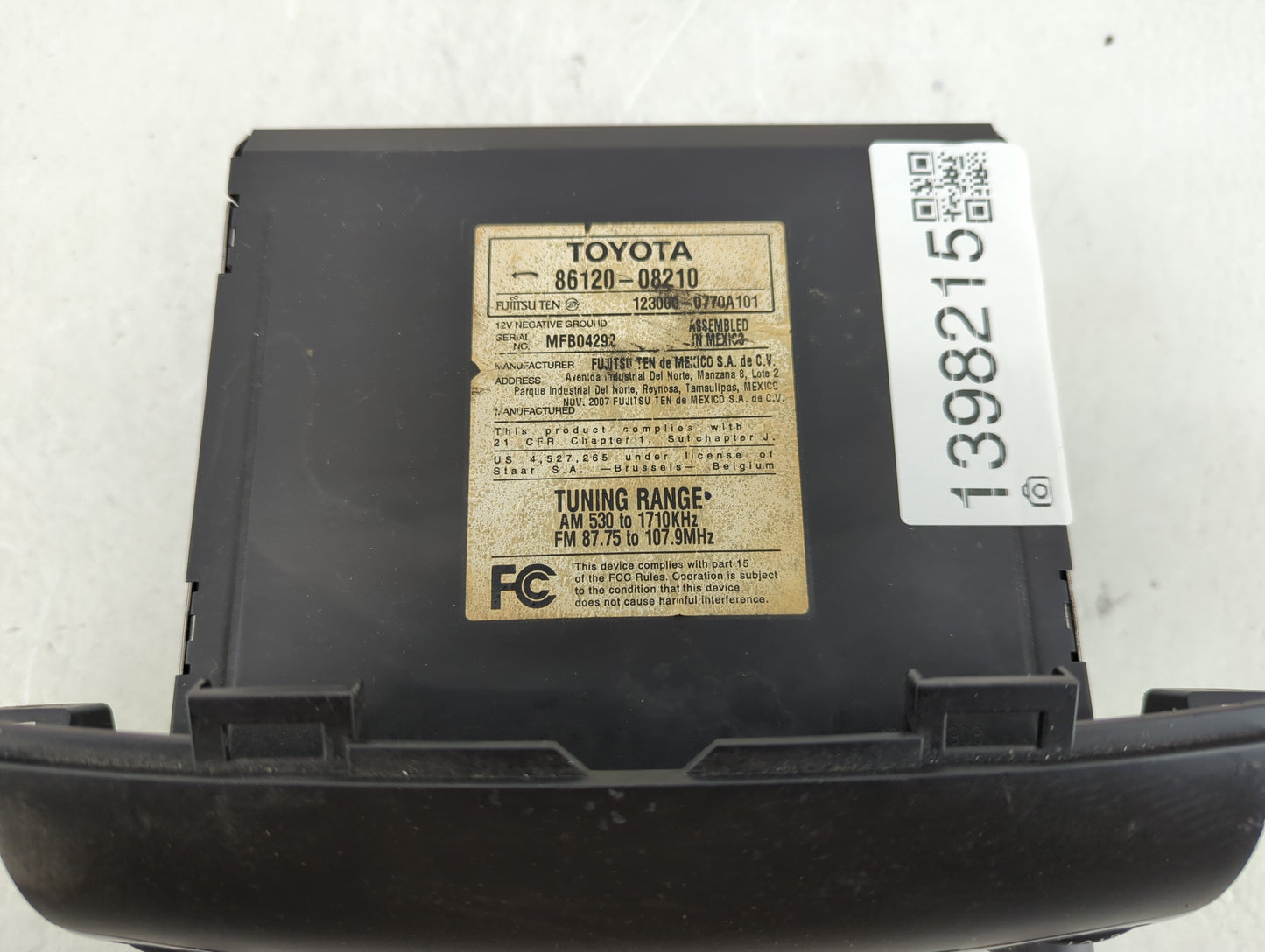 2008-2010 Toyota Sienna Radio AM FM Cd Player Receiver Replacement P/N:86120-08210 Fits Fits 2008 2009 2010 OEM Used Auto Pa